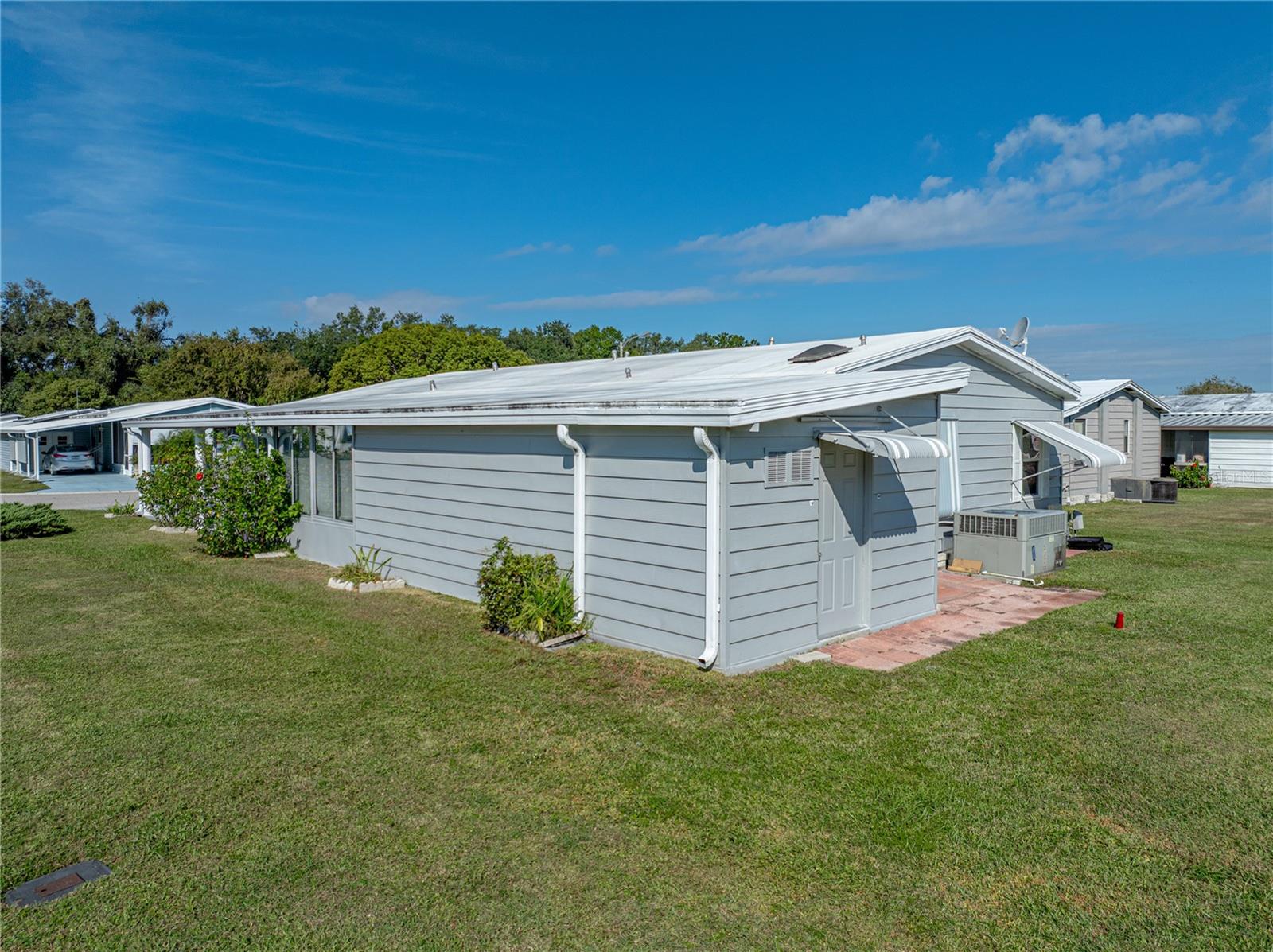 COLONY HILLS COMMUNITY - Residential