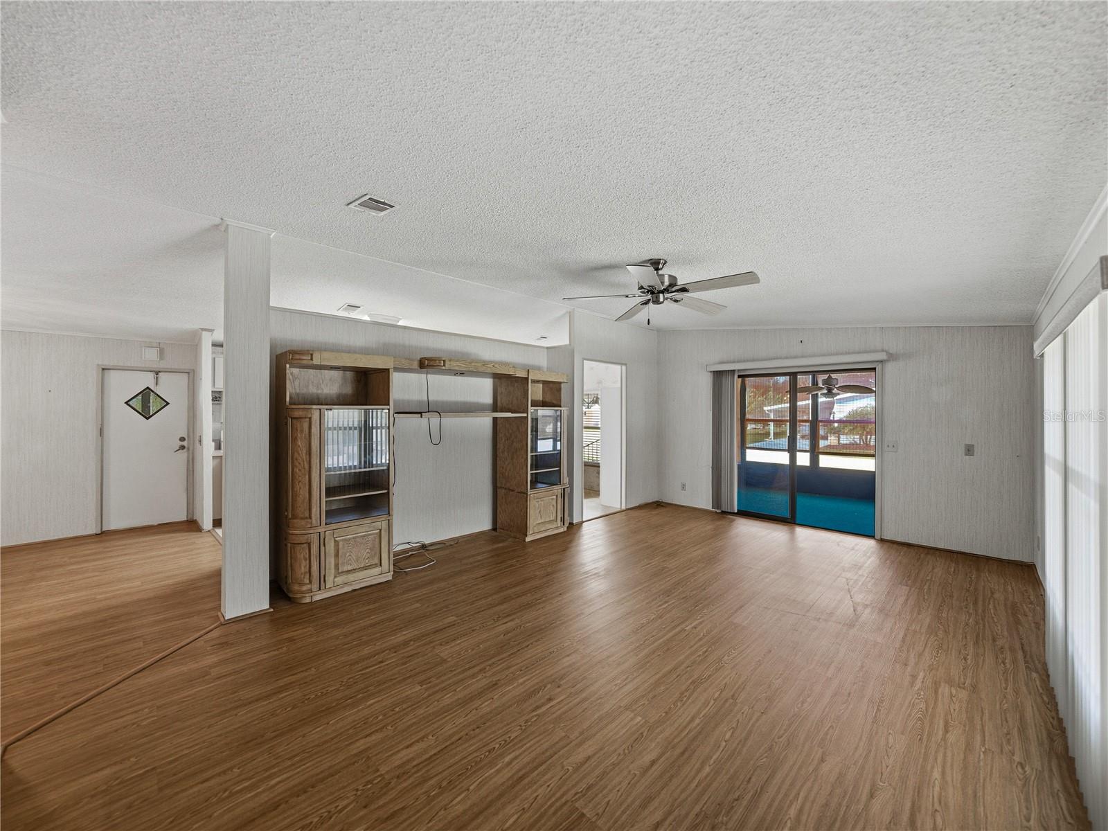 COLONY HILLS COMMUNITY - Residential