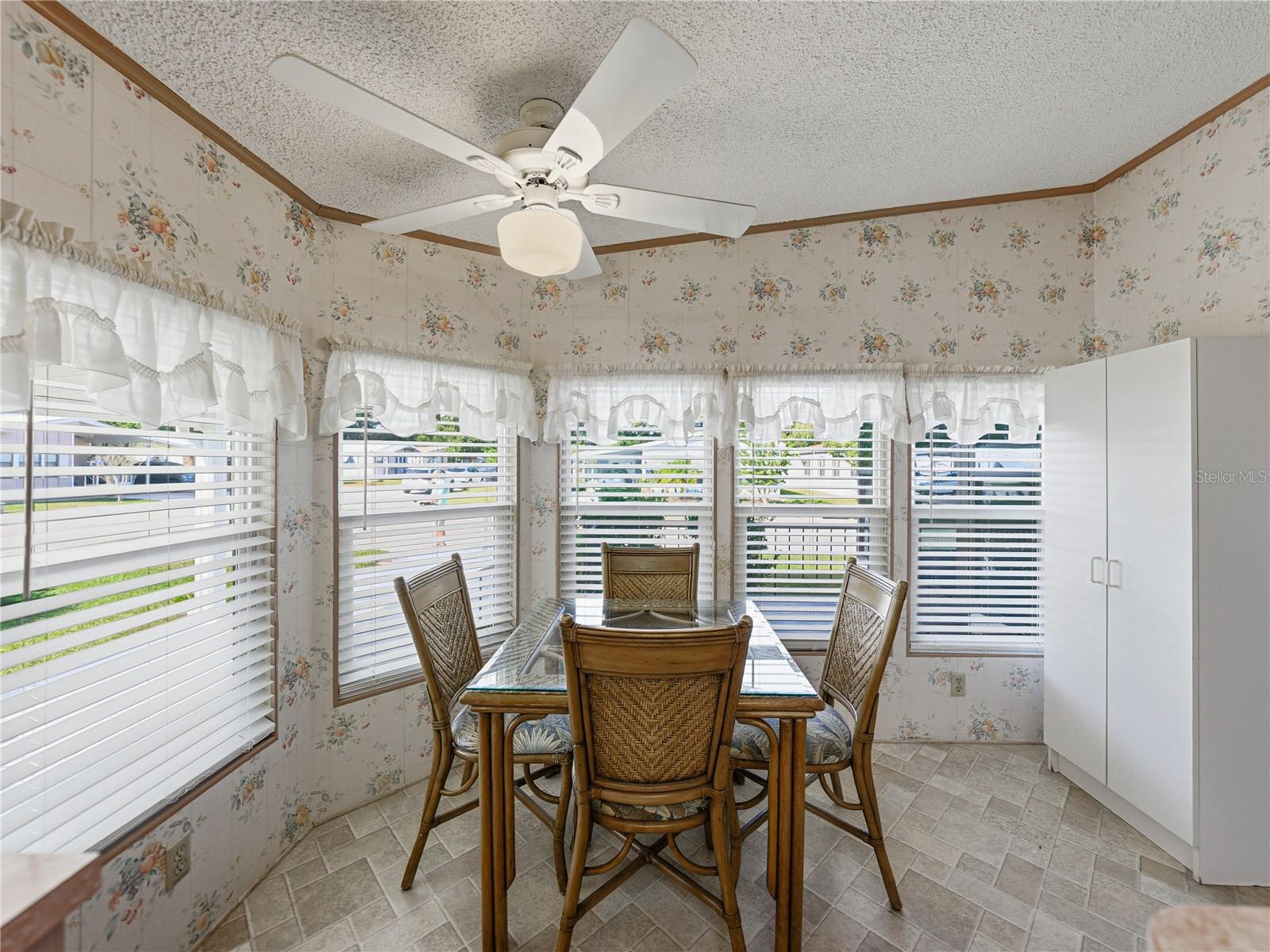 COLONY HILLS COMMUNITY - Residential