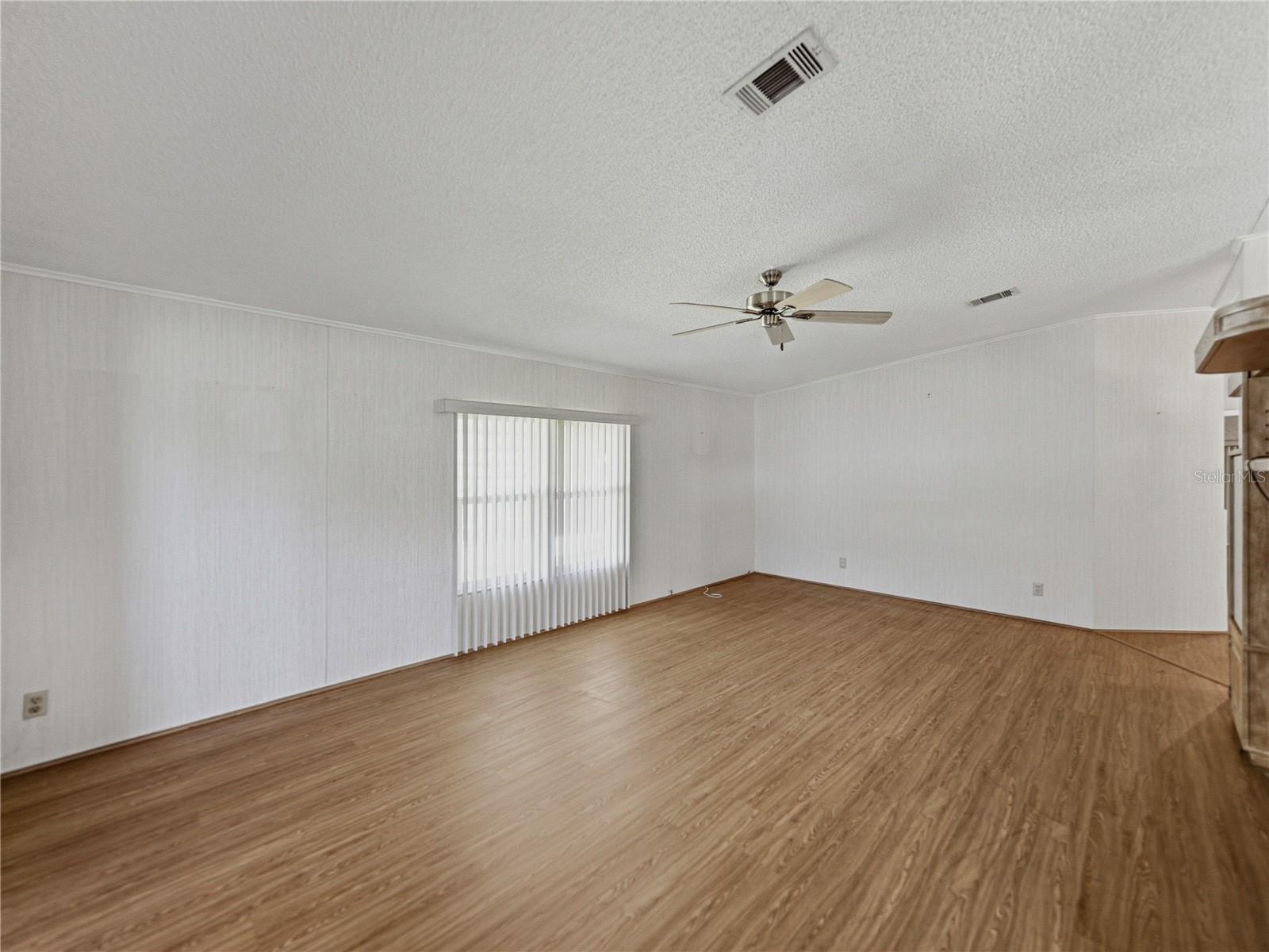 COLONY HILLS COMMUNITY - Residential