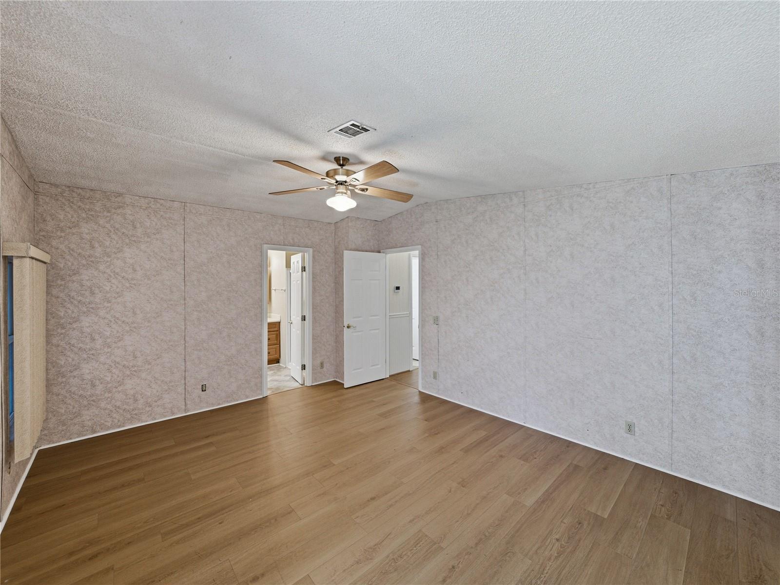 COLONY HILLS COMMUNITY - Residential