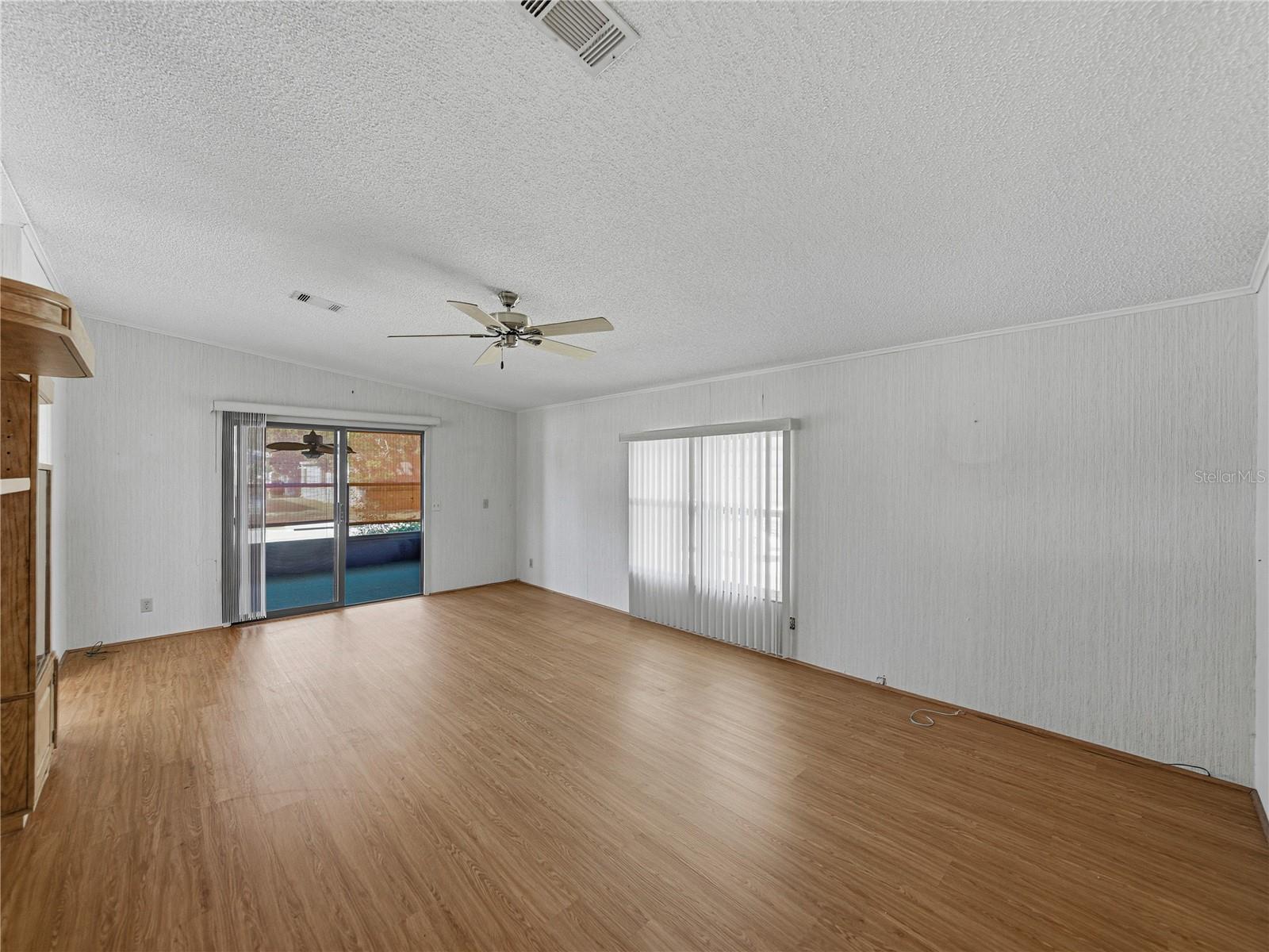 COLONY HILLS COMMUNITY - Residential