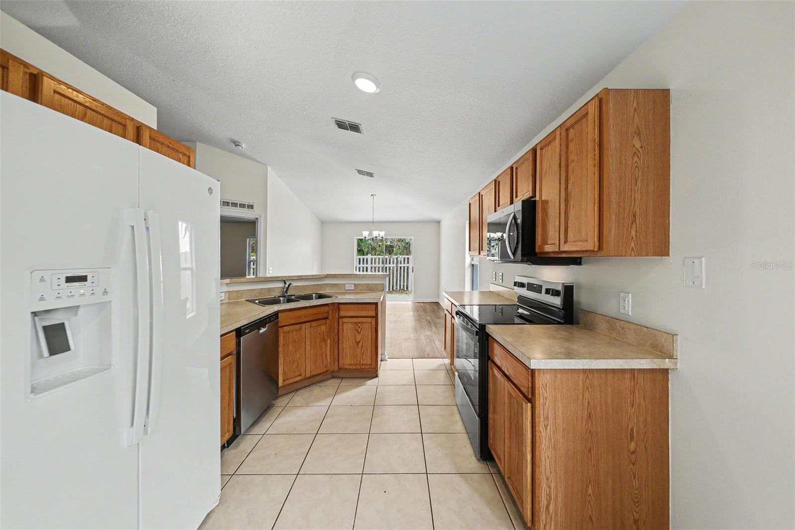 332 MCKAY BOULEVARD