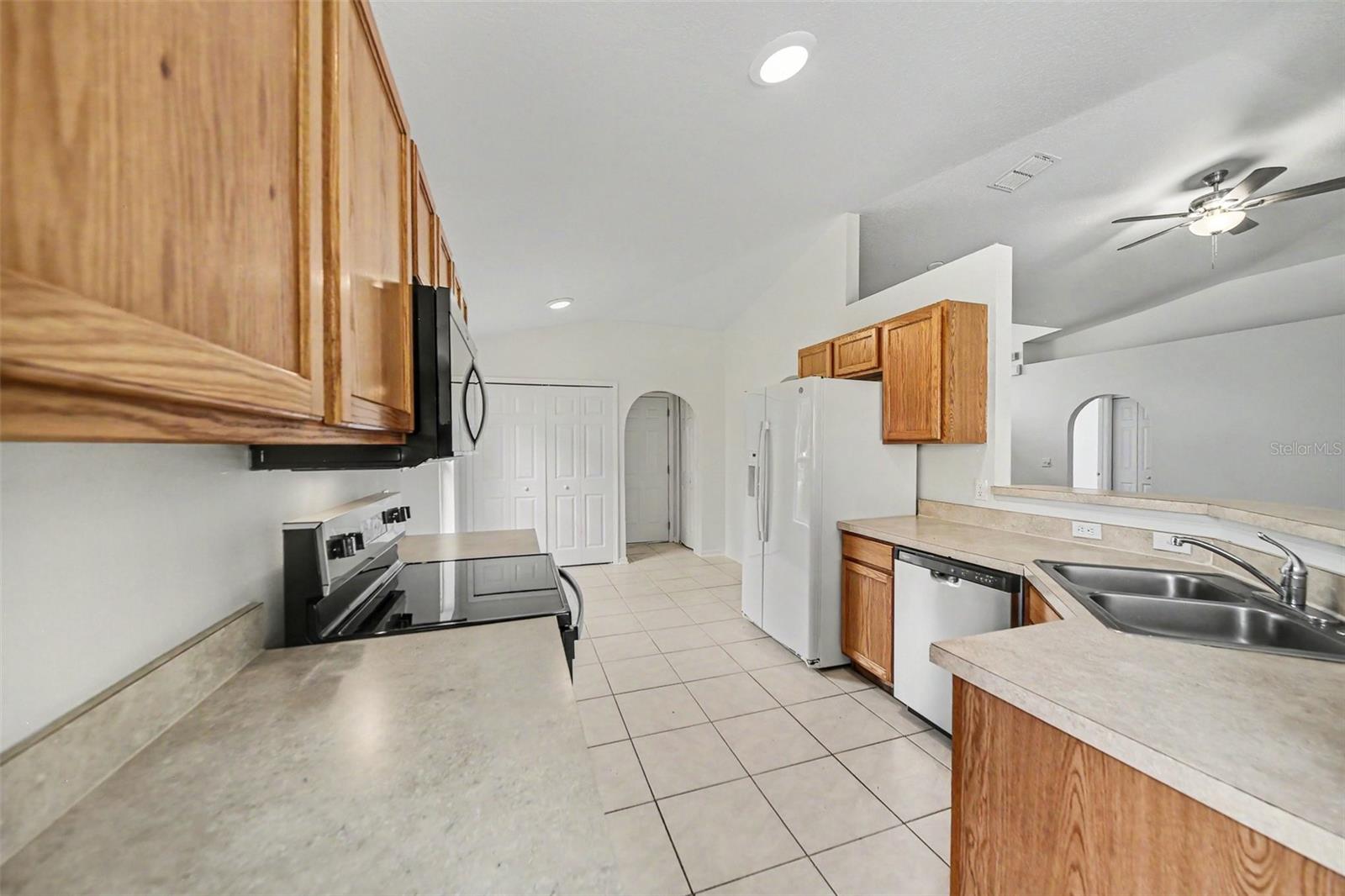 332 MCKAY BOULEVARD
