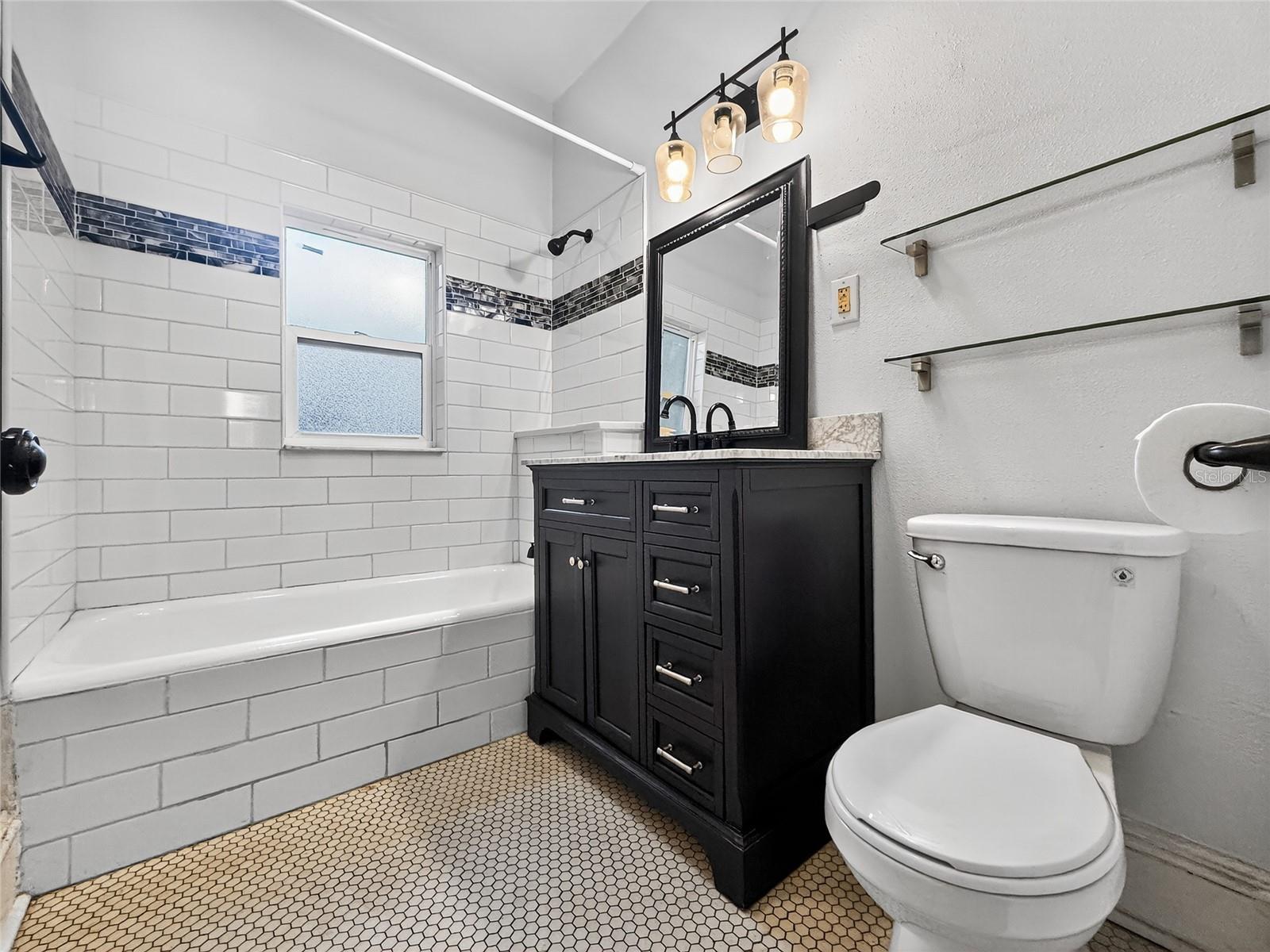 EUSTIS SENTINEL HILL - Residential Lease