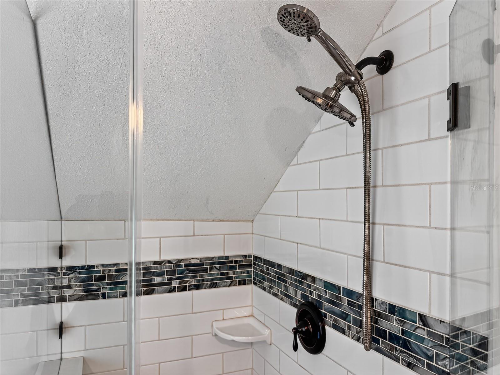 EUSTIS SENTINEL HILL - Residential Lease