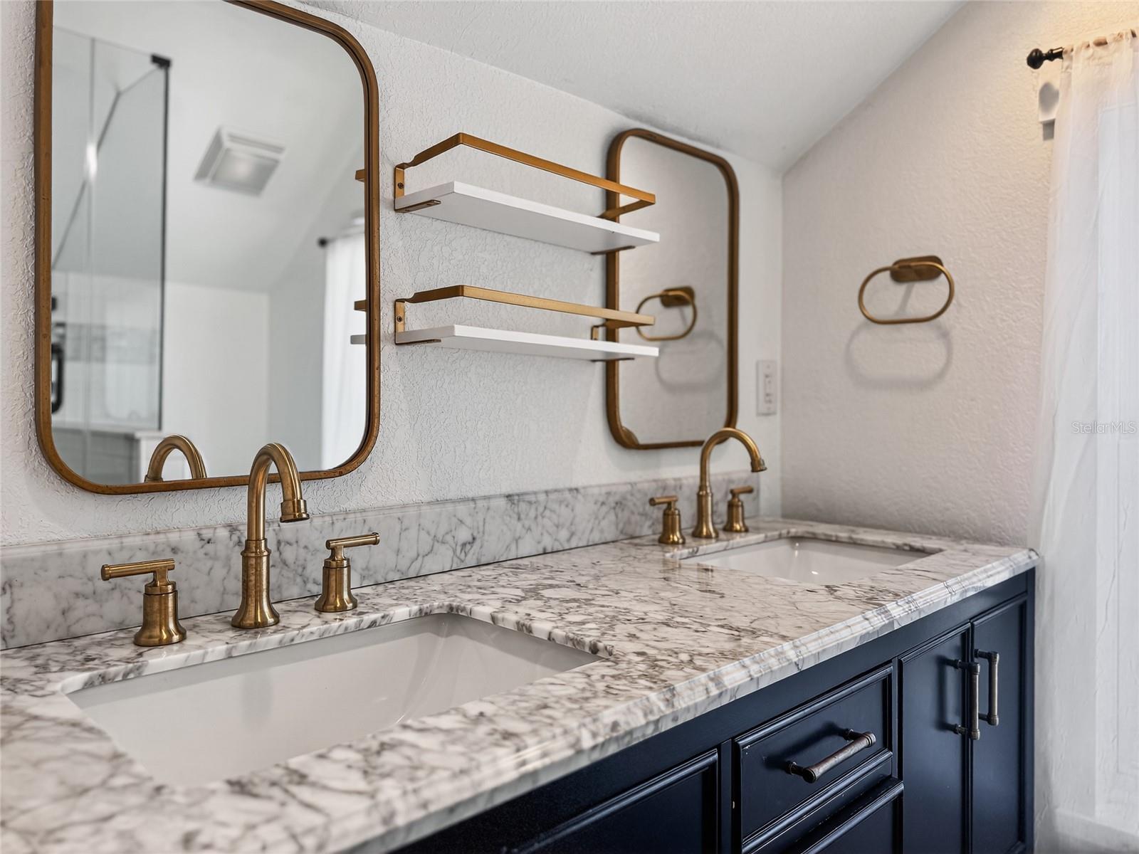 EUSTIS SENTINEL HILL - Residential Lease