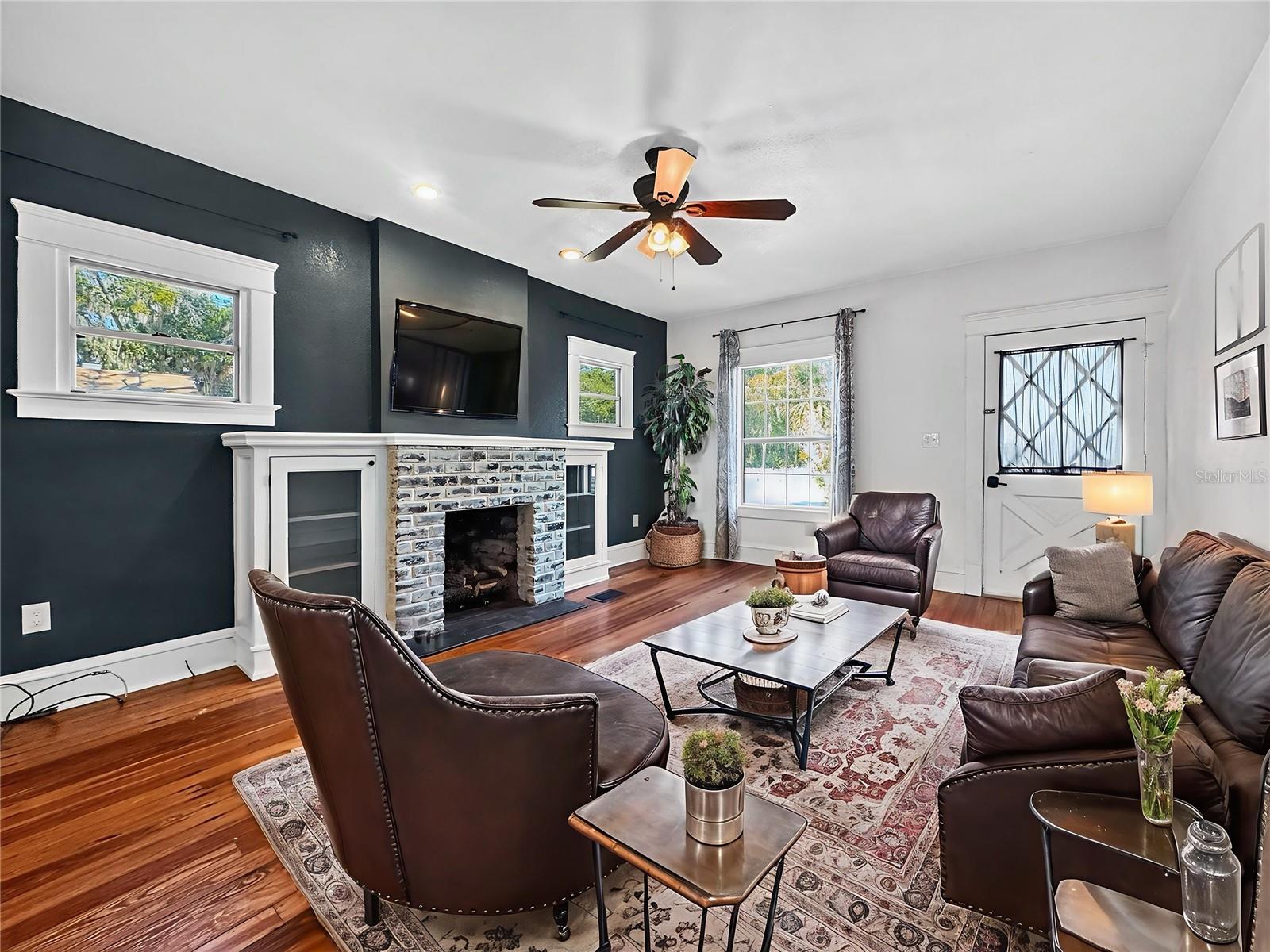 EUSTIS SENTINEL HILL - Residential Lease