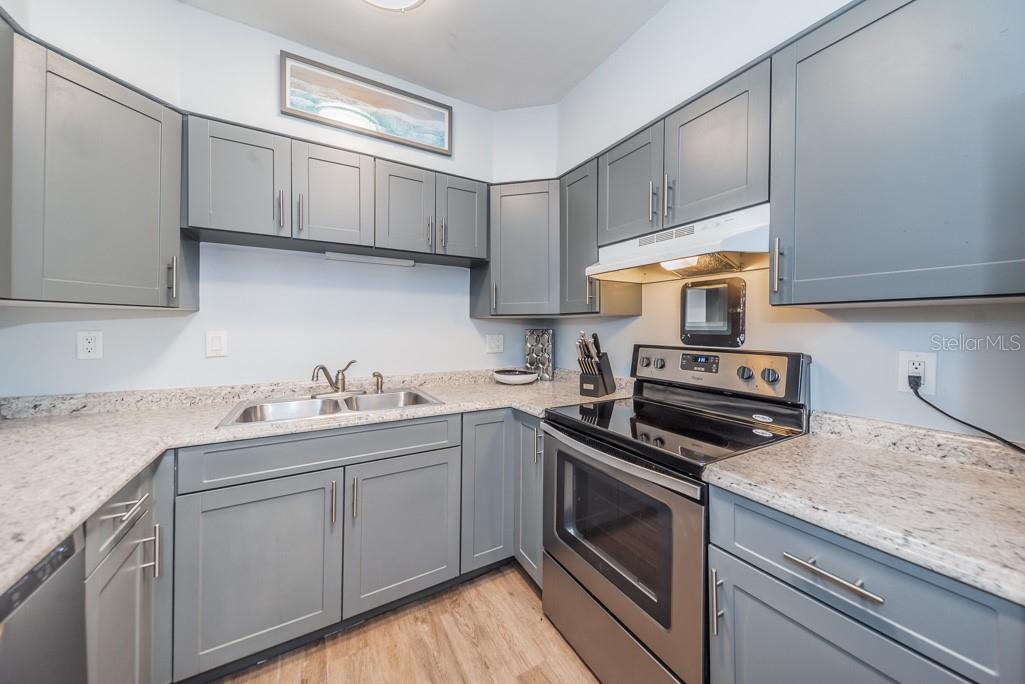 ANDREWS SUB C S - Residential Lease