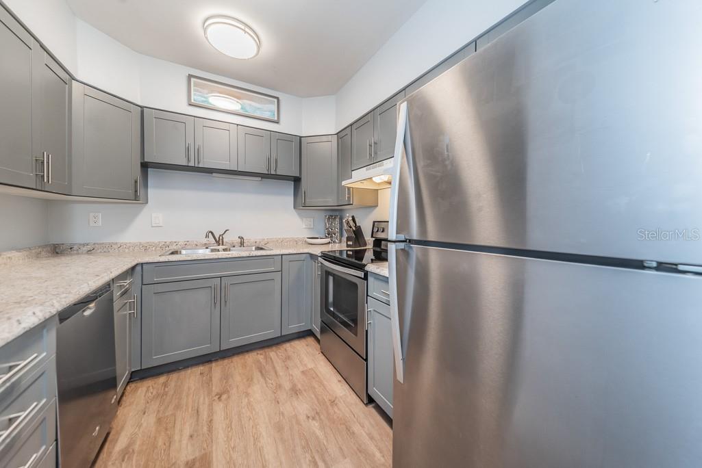 ANDREWS SUB C S - Residential Lease