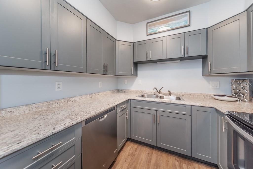 ANDREWS SUB C S - Residential Lease