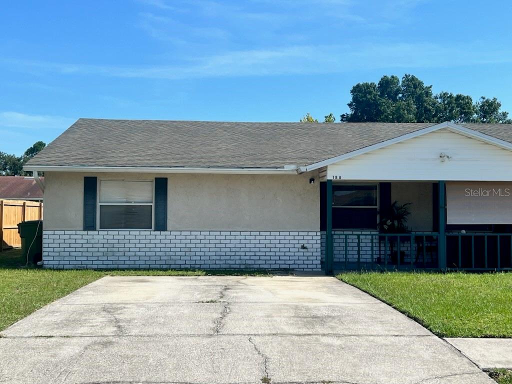 Spacious 2 bedroom, 1 bath with screened in porch.
This large 2 bedroom, 1 bathroom unit offers comfortable living with an open layout and vaulted ceilings that create a bright and airy feel. Enjoy your morning coffee or evening breeze on the screened-in porch, perfect for relaxing or entertaining.
Conveniently located just 3 minutes from Polk State College and 8 minutes from Winter Haven Hospital, this home is ideal for anyone looking to be close to the heart of Winter Haven.
Yard maintenance is included so you can enjoy the outdoor space without the hassle.
Don't miss out on this well located gem- schedule your showing today!