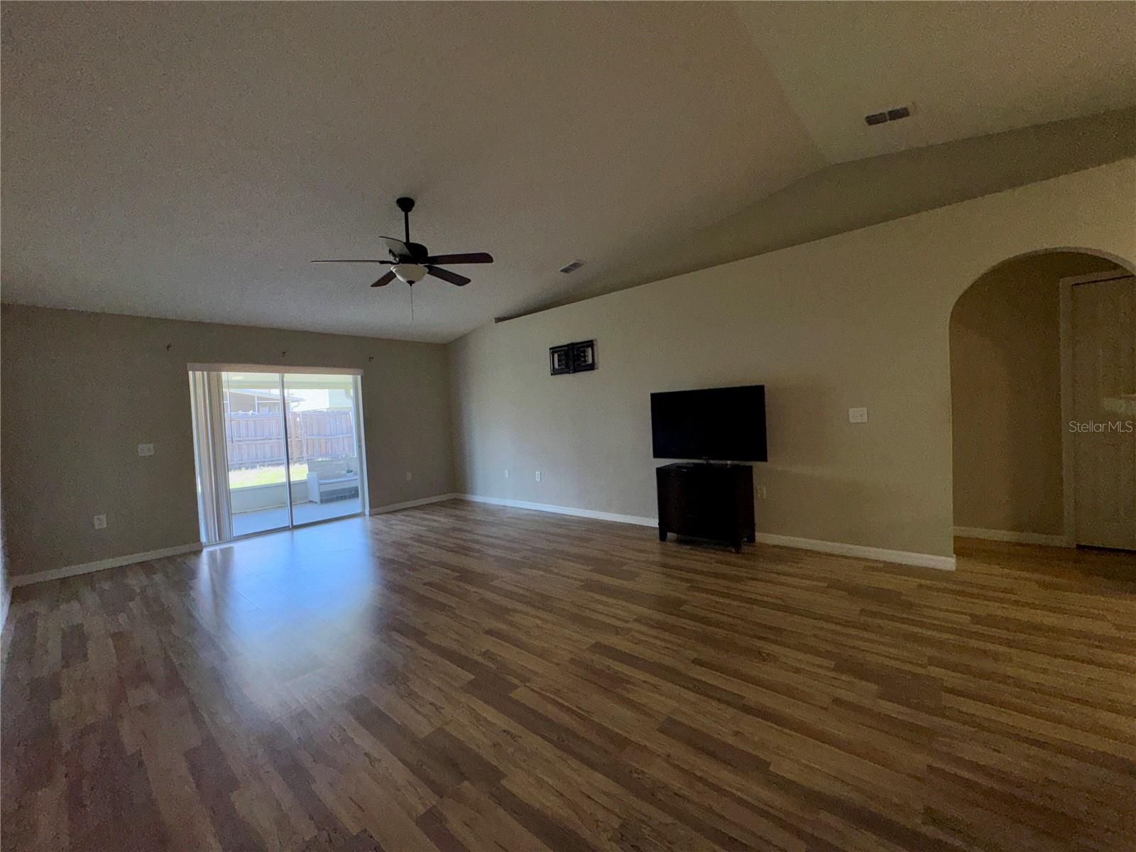 KINGS LAKE PH 3 - Residential Lease