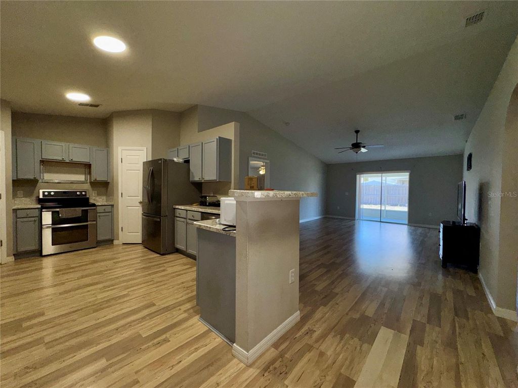 Photo of 12626 Lake Vista Drive, Gibsonton, FL 33534 (MLS # TB8488661)