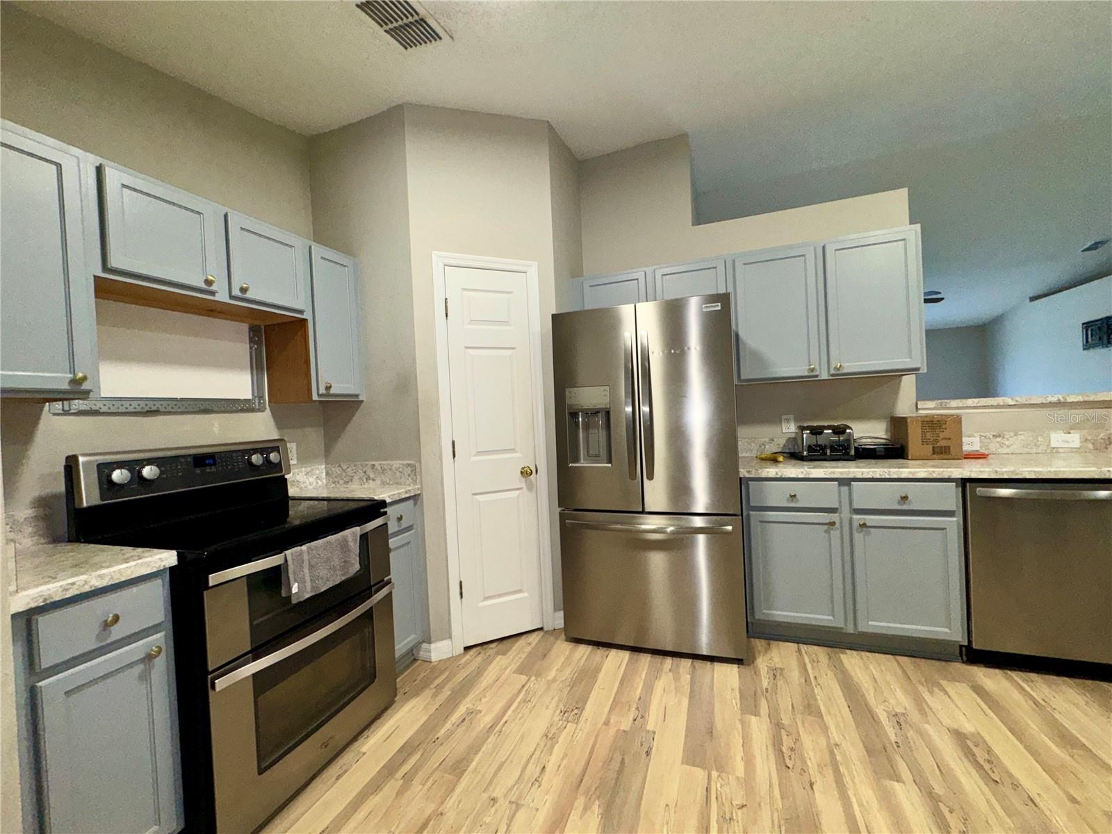 KINGS LAKE PH 3 - Residential Lease