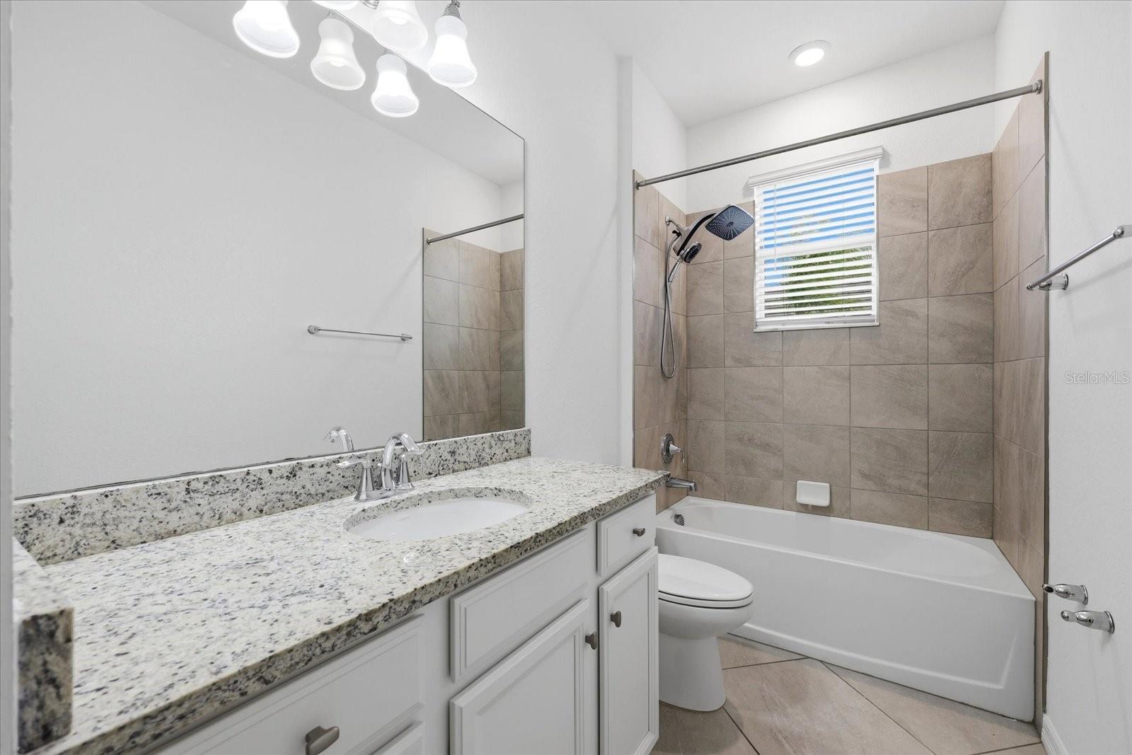 ARBOR GRANDE - Residential