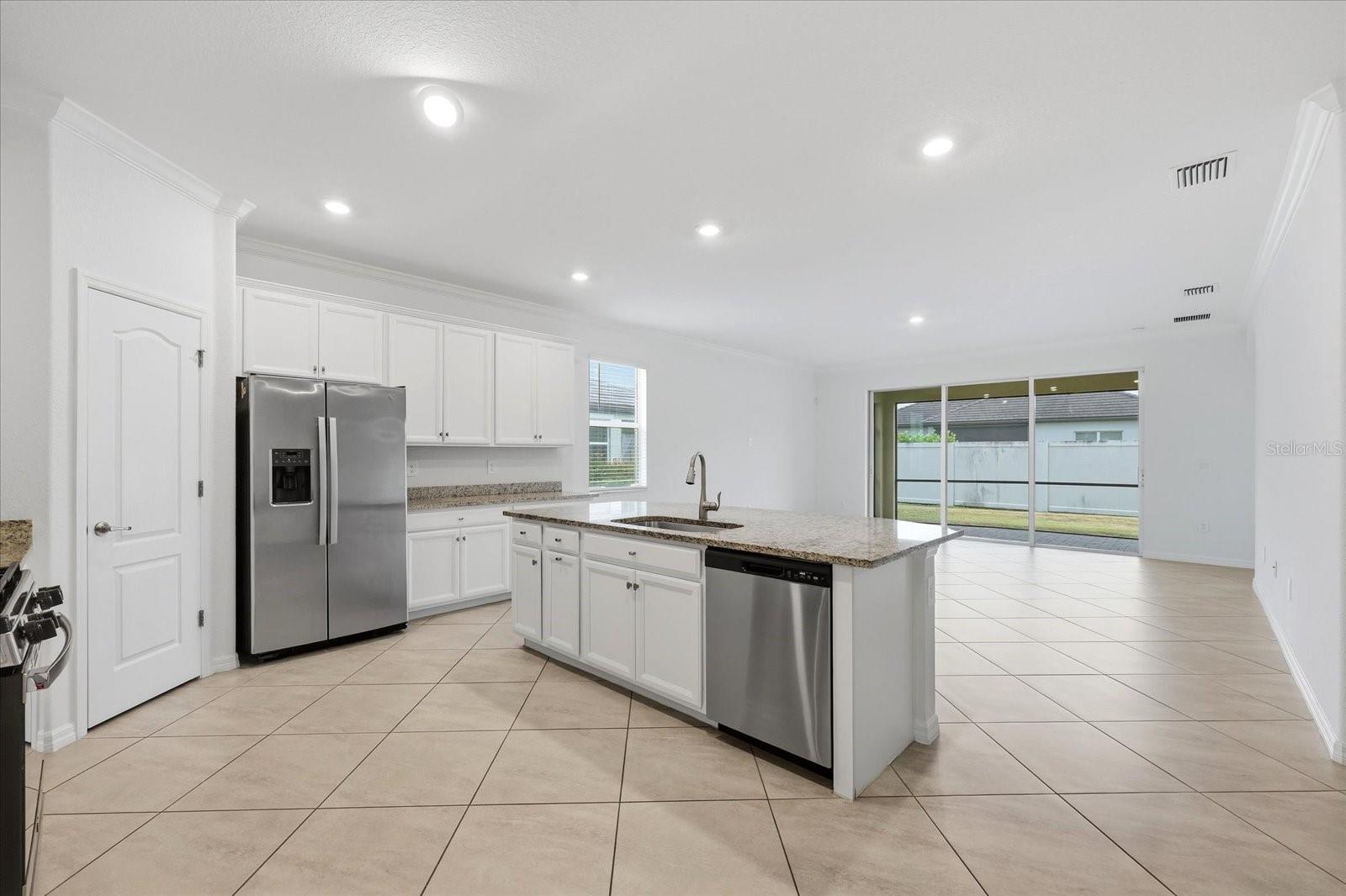 ARBOR GRANDE - Residential