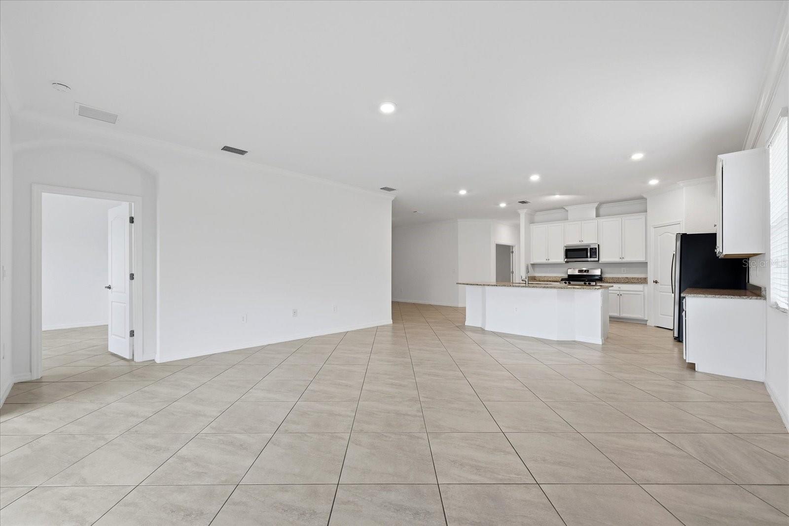 ARBOR GRANDE - Residential