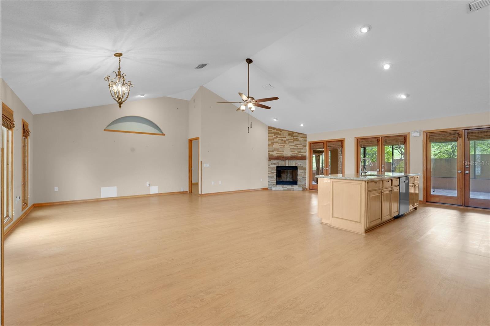 1207 OVERLOOK ROAD
