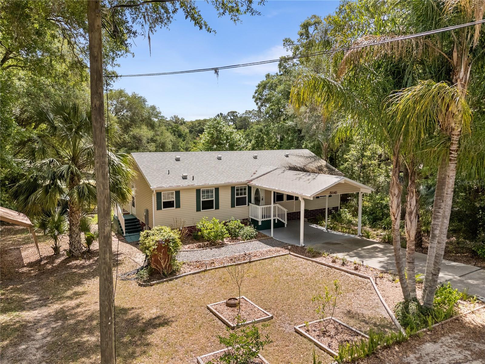 WOODS & LAKES - Residential