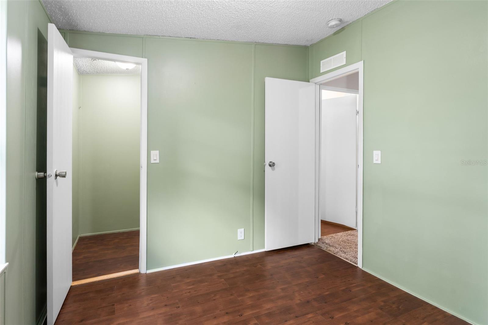 WOODS & LAKES - Residential