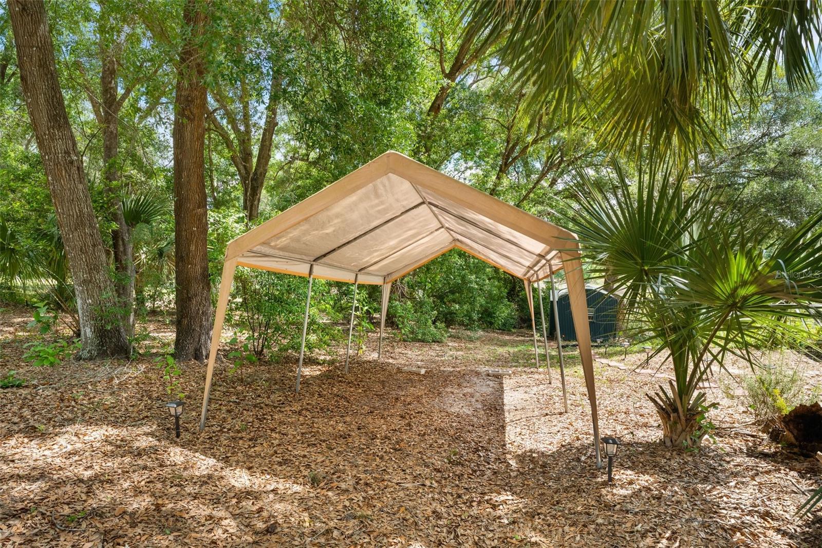 WOODS & LAKES - Residential