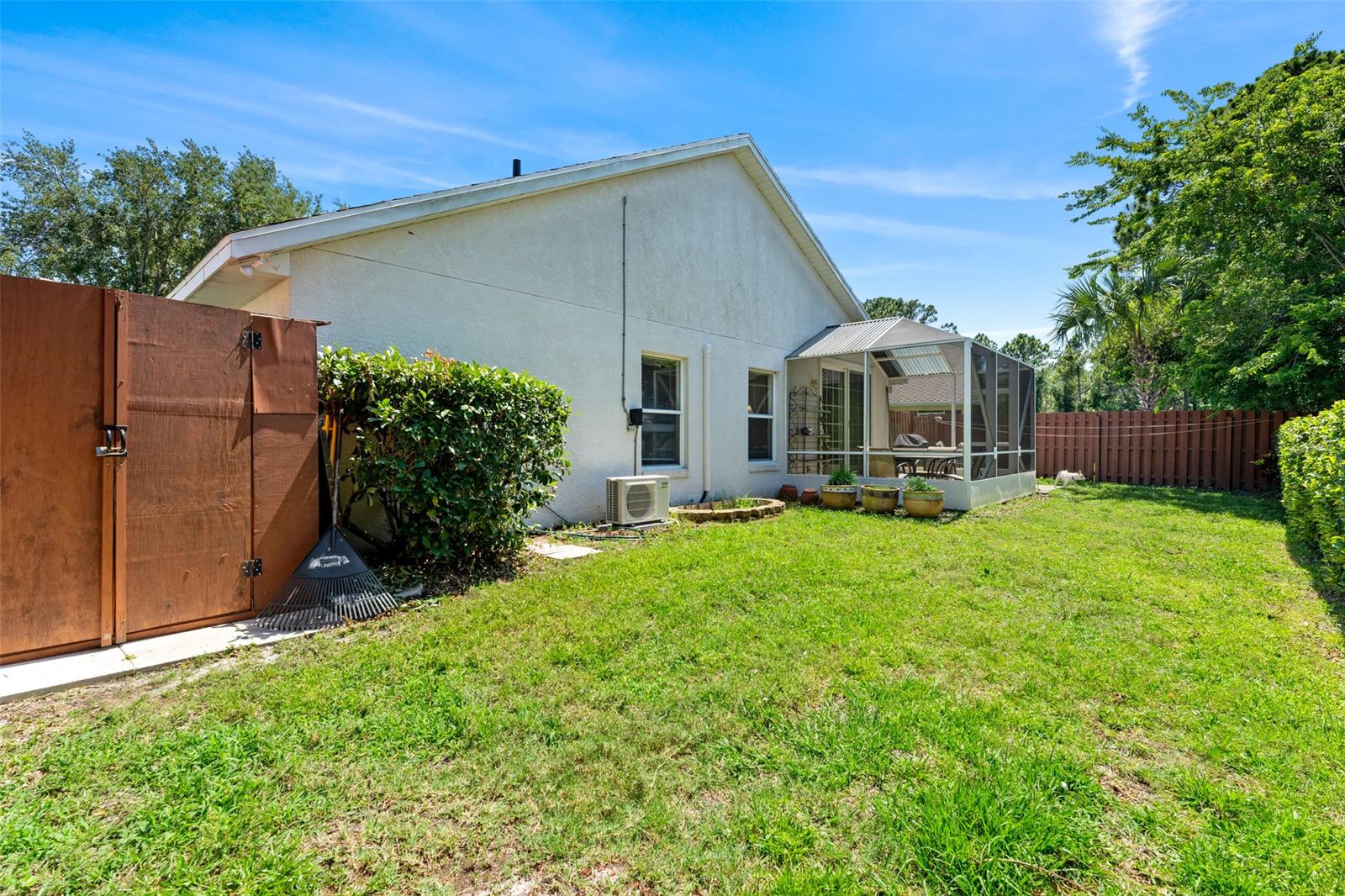 Cypress Cove At Pelican Bay Ph 01 - Residential