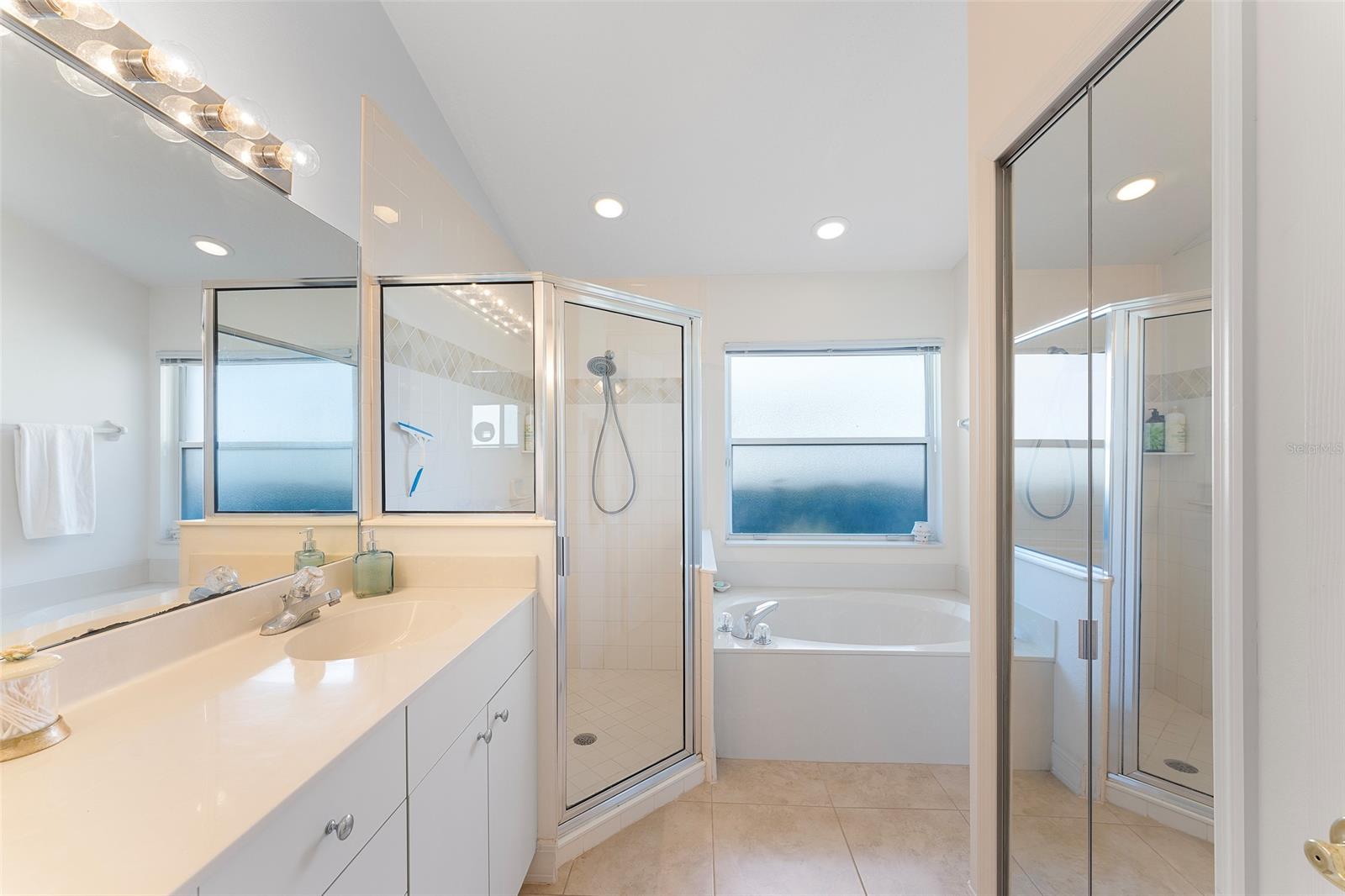 Cypress Cove At Pelican Bay Ph 01 - Residential