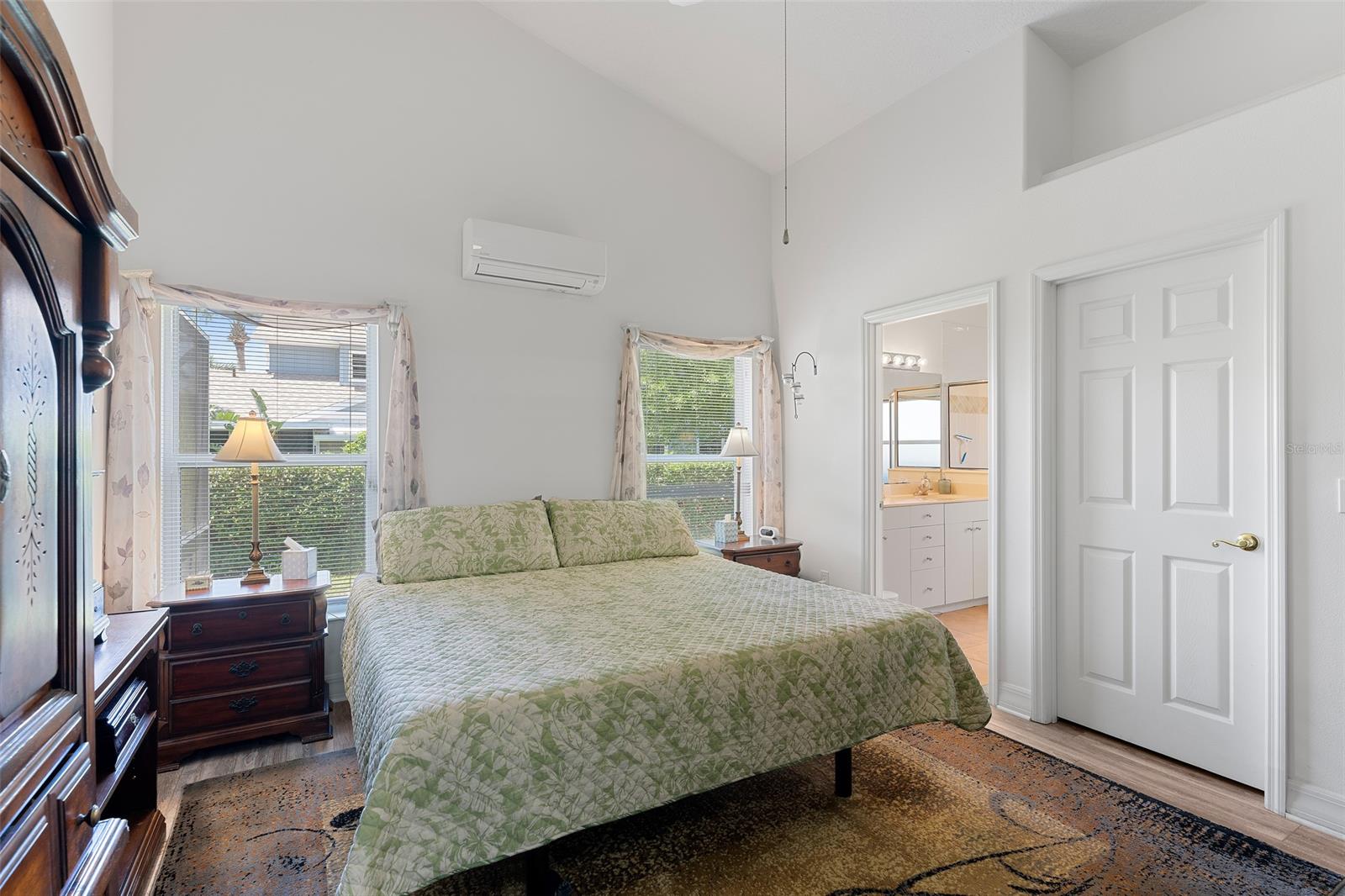 Cypress Cove At Pelican Bay Ph 01 - Residential