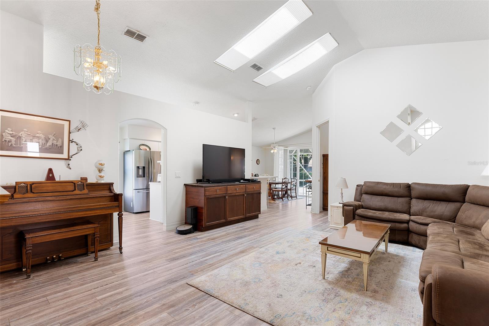 Cypress Cove At Pelican Bay Ph 01 - Residential