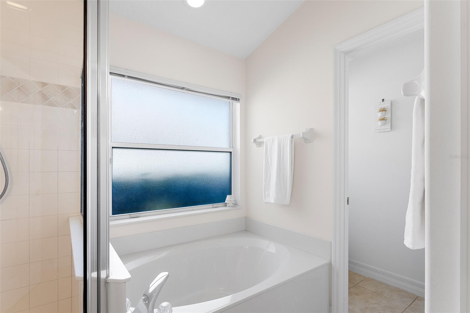 Cypress Cove At Pelican Bay Ph 01 - Residential