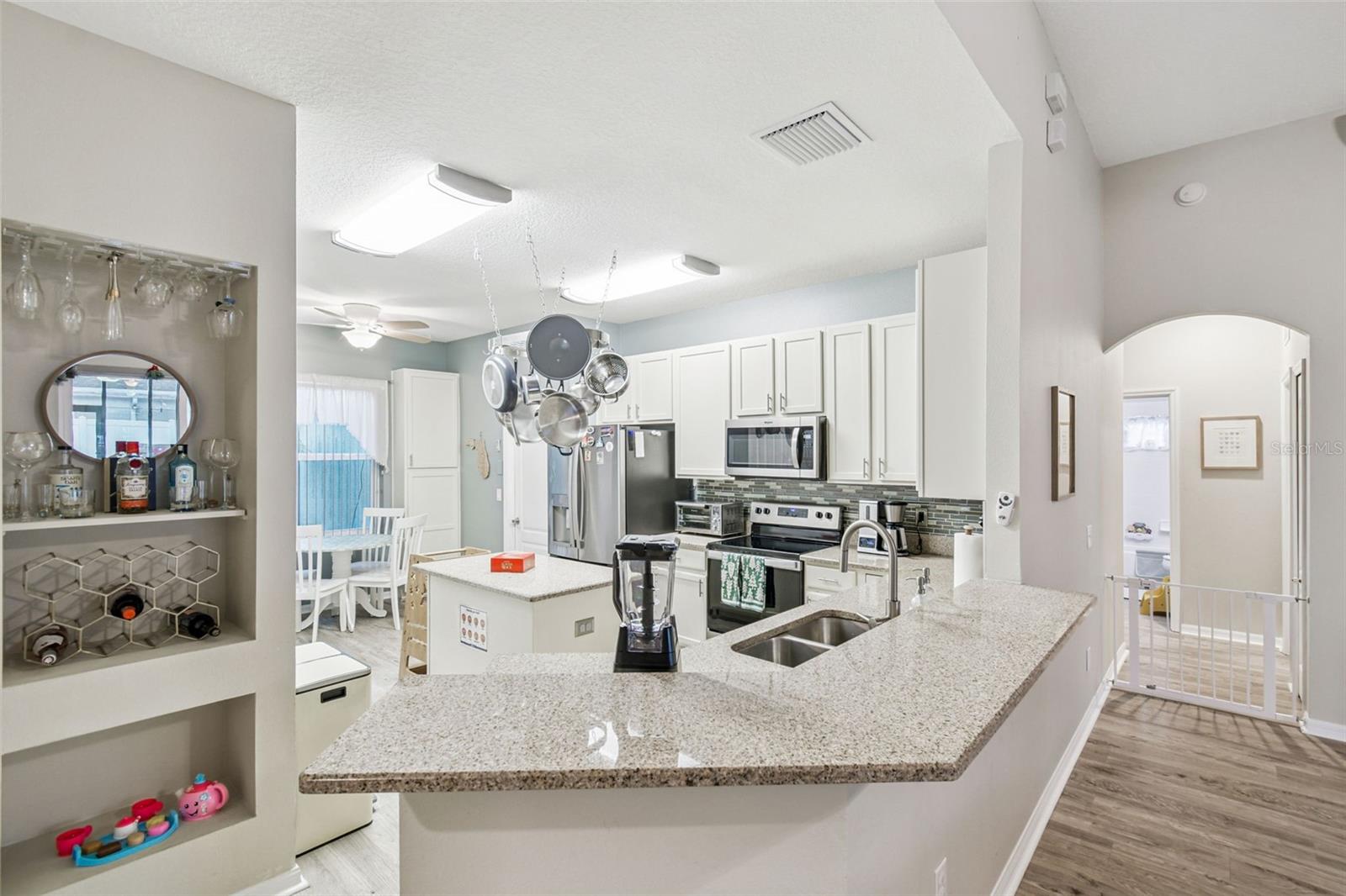 CARROLLWOOD PRESERVE - Residential