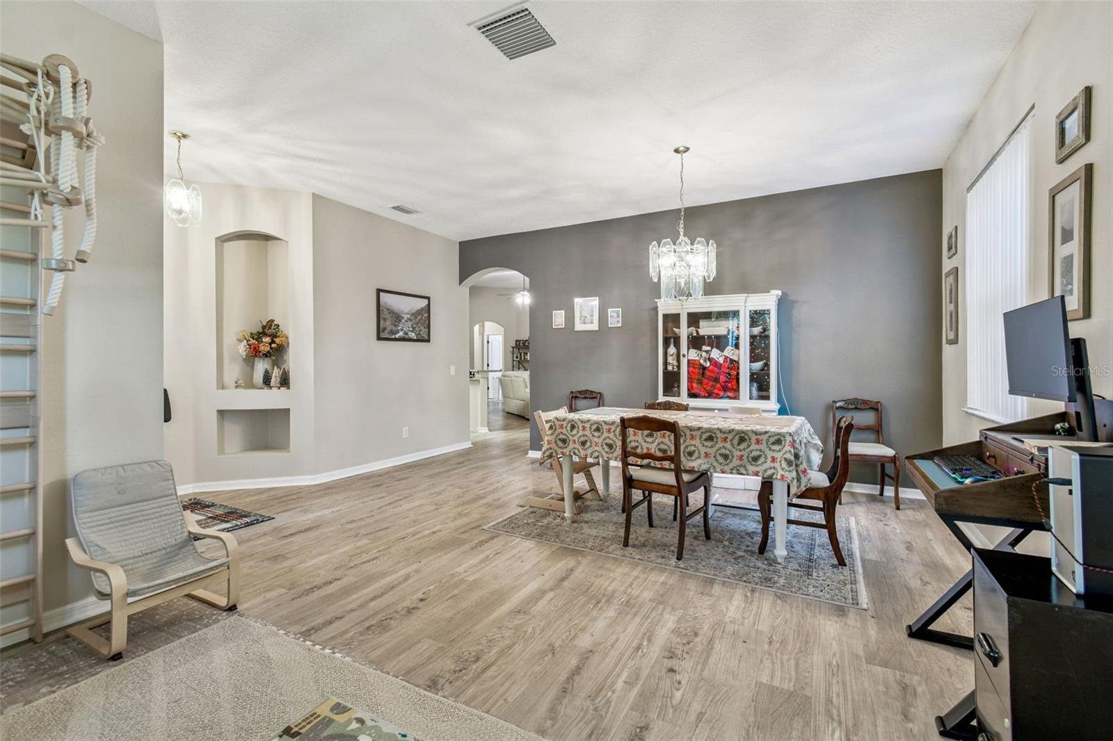 5911 PLUMMER SLADE COURT