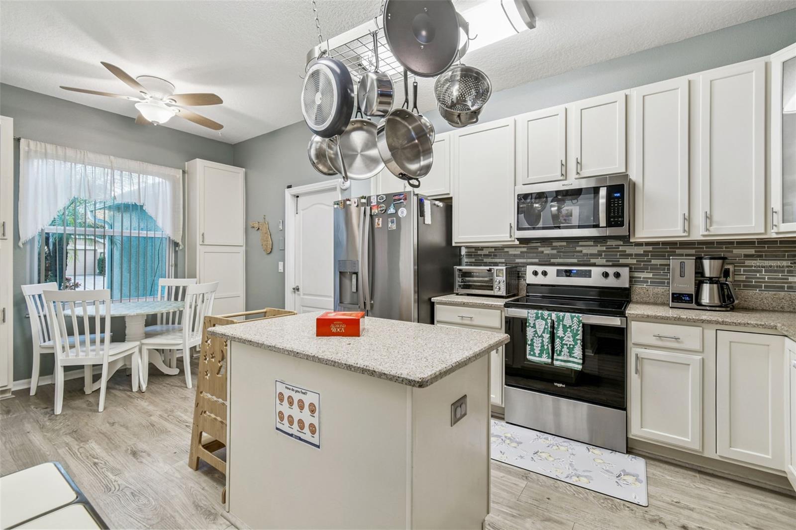 CARROLLWOOD PRESERVE - Residential