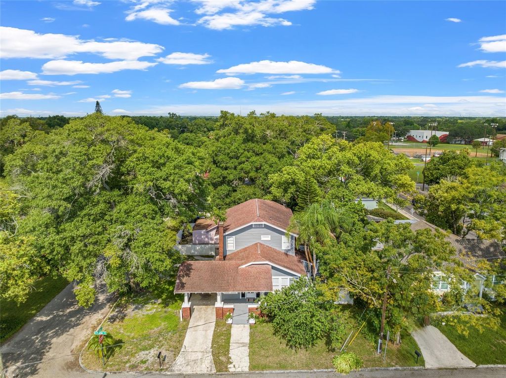 Photo of 6810 N NAVIN AVENUE, TAMPA, FL 33604 (MLS # T3464114)