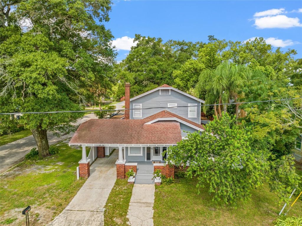 Photo of 6810 N NAVIN AVENUE, TAMPA, FL 33604 (MLS # T3464114)