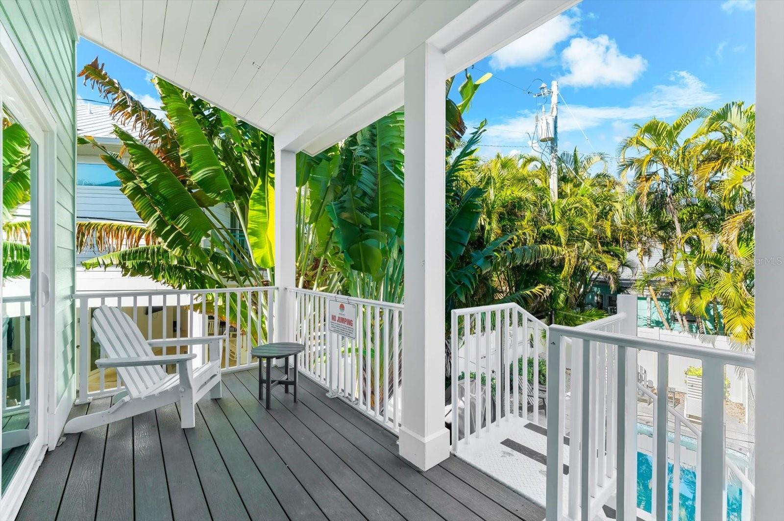 SARASOTA BEACH - Residential Income