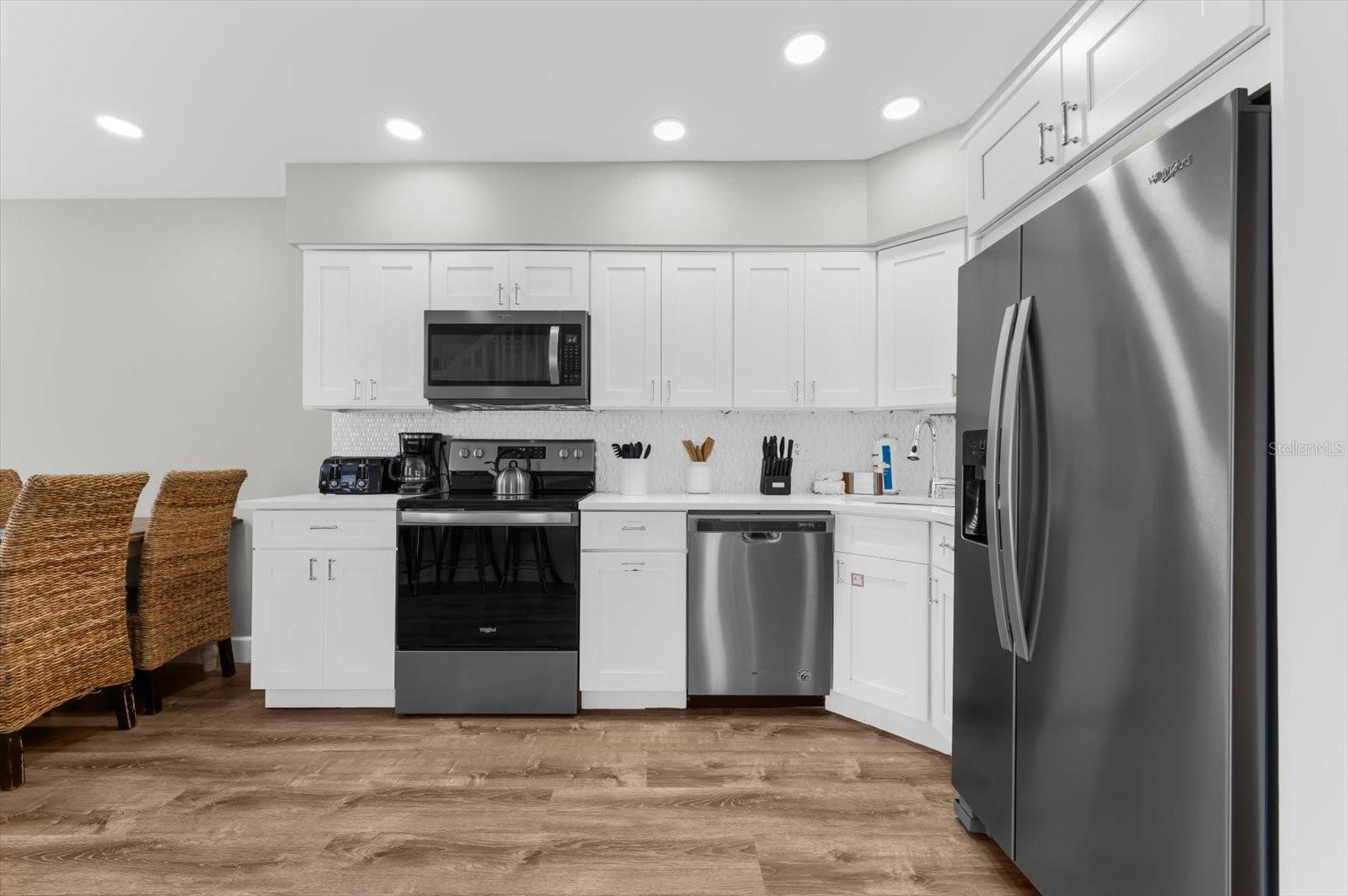 SARASOTA BEACH - Residential Income