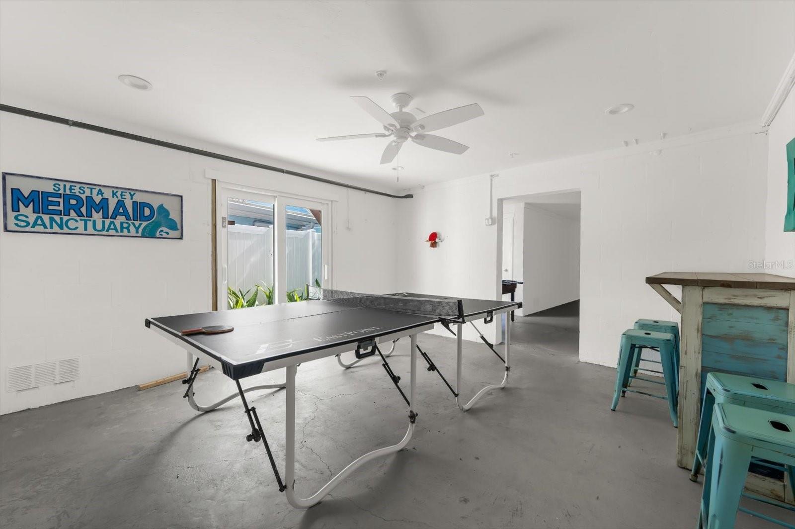 SARASOTA BEACH - Residential Income