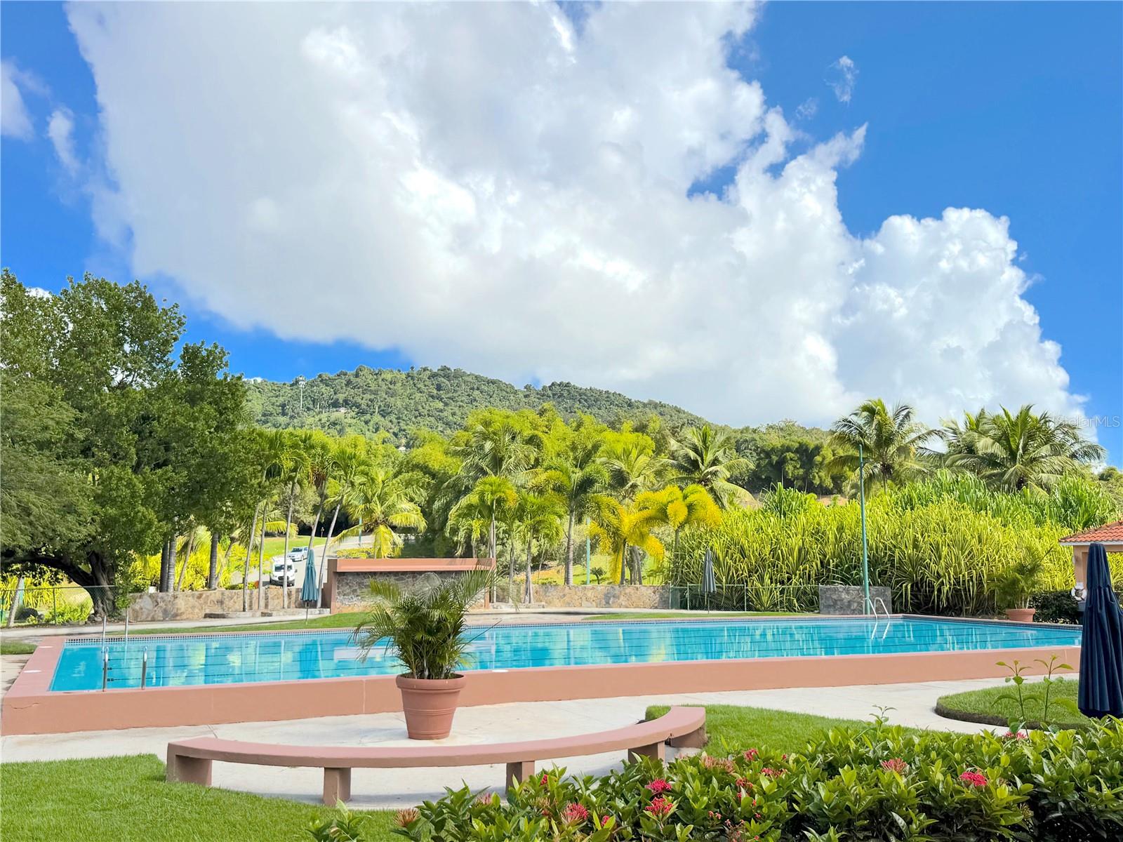 URB. VEREDAS - Residential