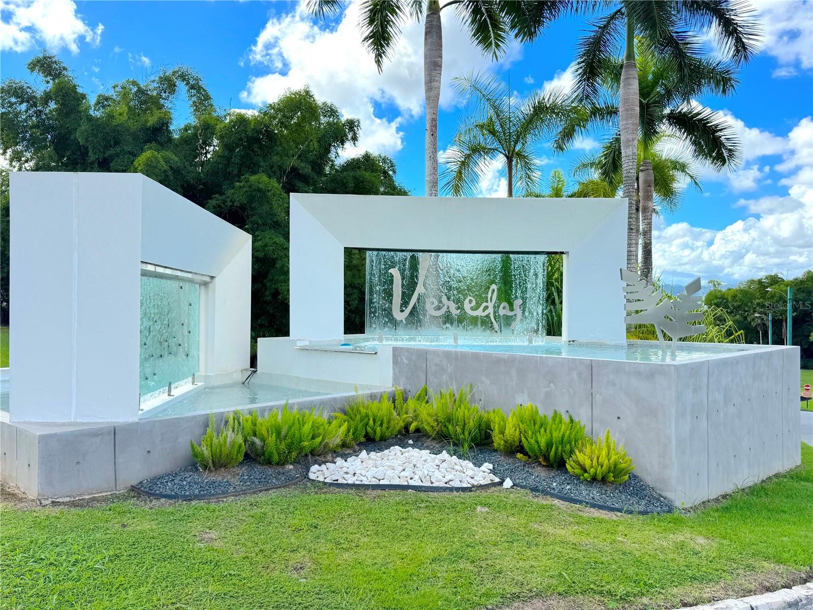 URB. VEREDAS - Residential