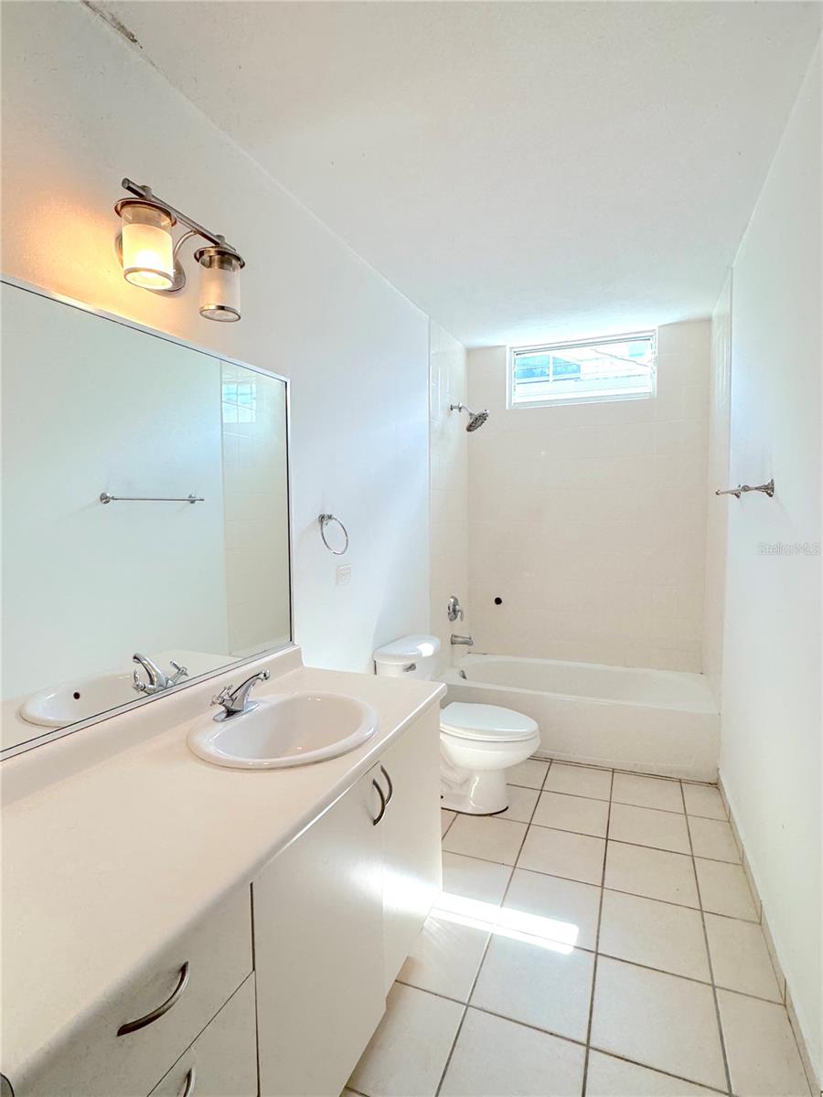 URB. VEREDAS - Residential