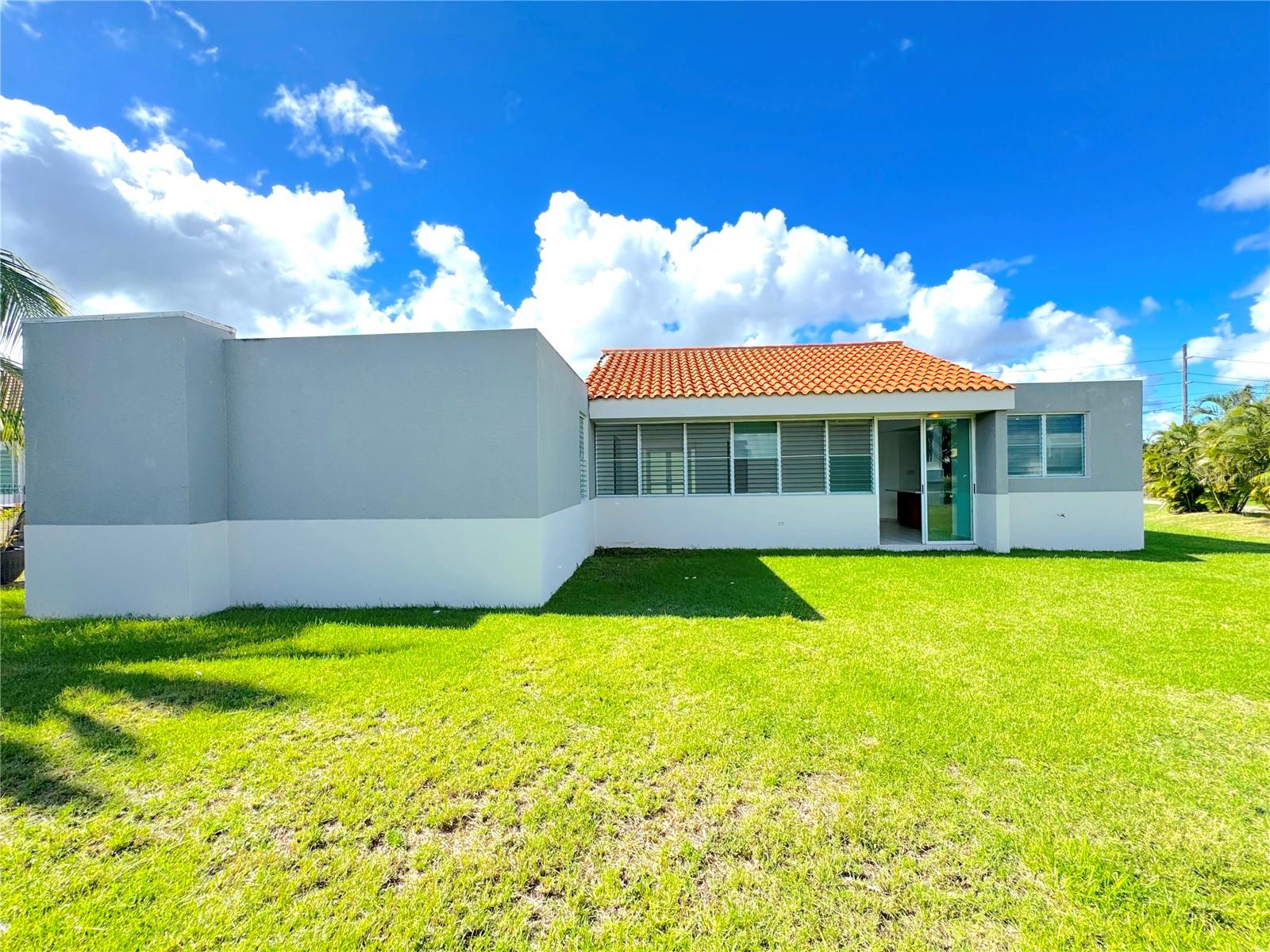 URB. VEREDAS - Residential