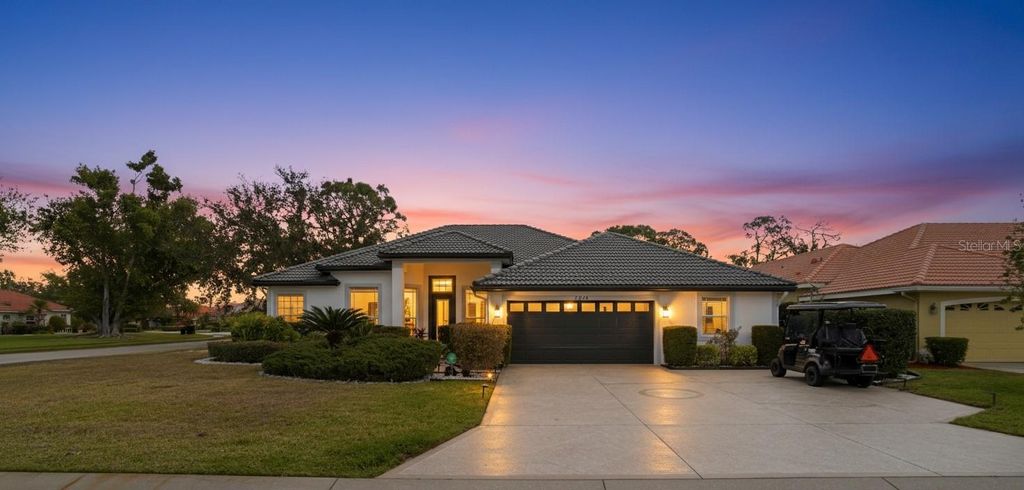 Photo of 7215 Coachlight Street, Sarasota, FL 34243 (MLS # A4683403)