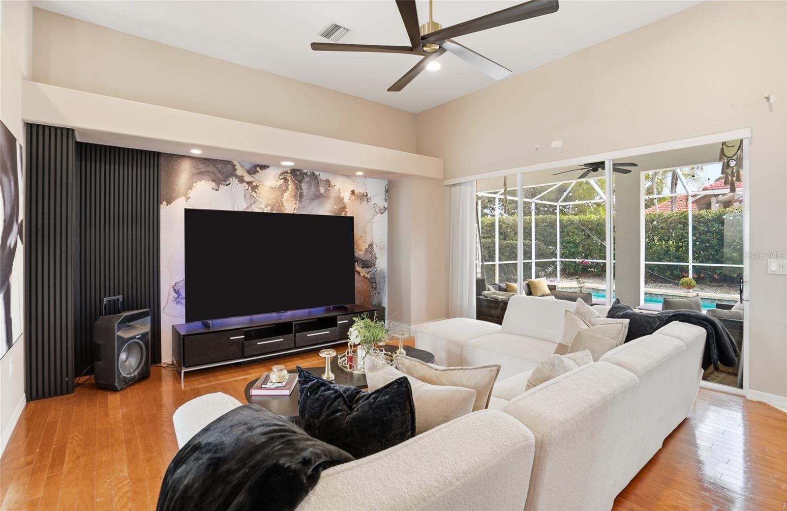 ARBOR LAKES B - Residential