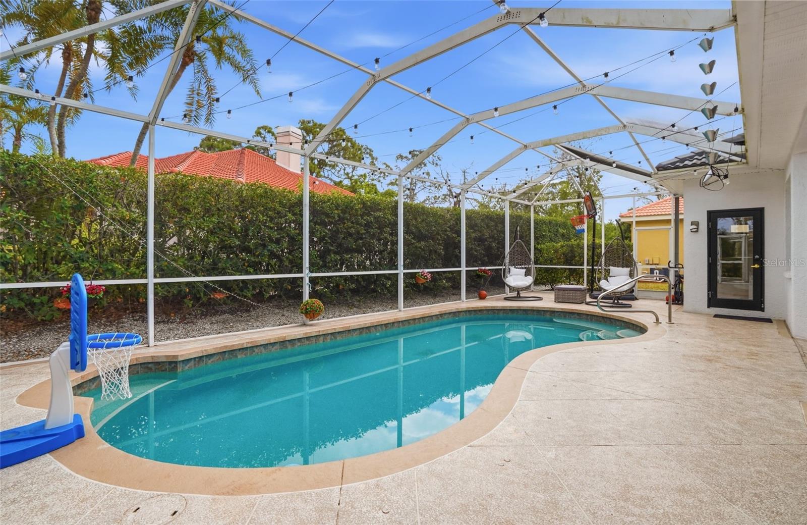 ARBOR LAKES B - Residential