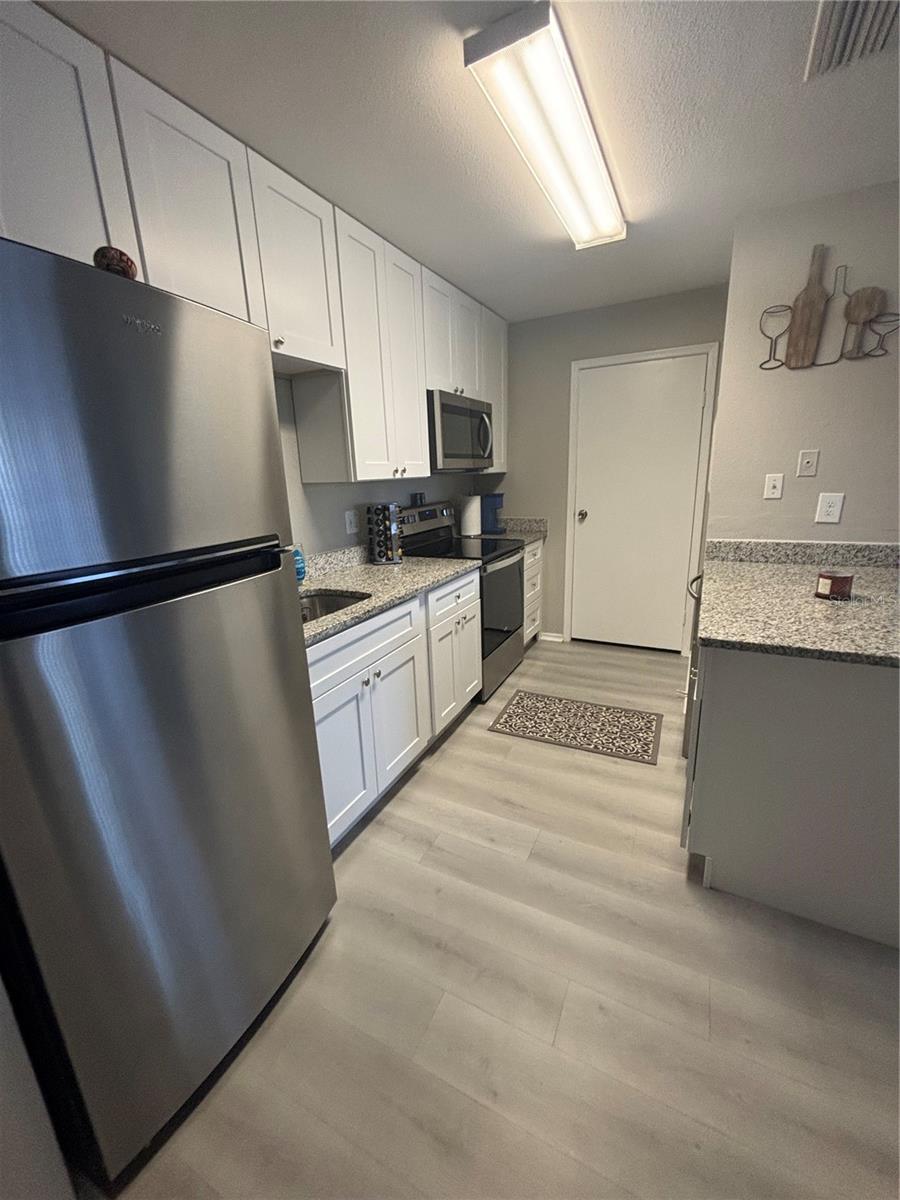 1400 GANDY BOULEVARD N 305