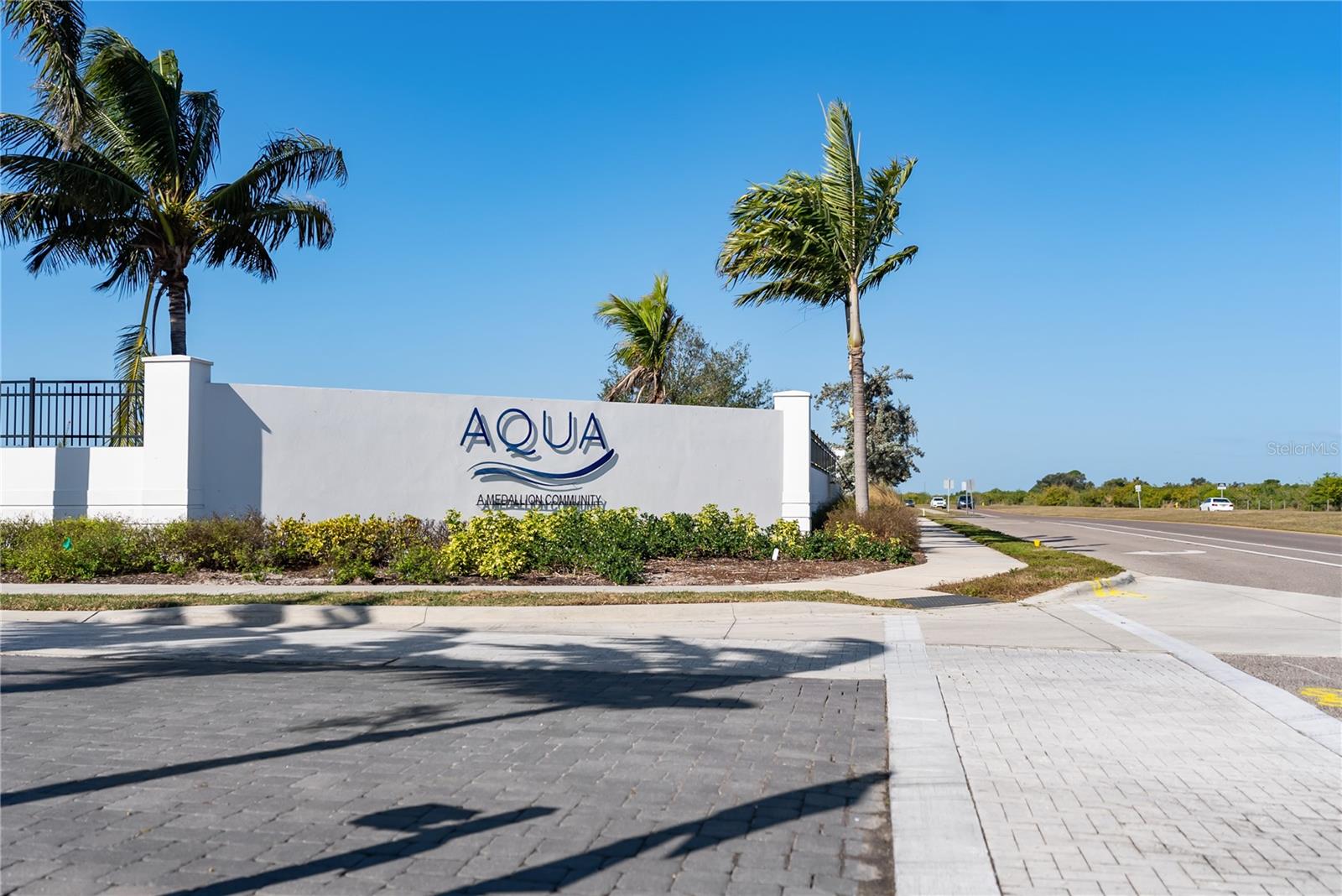 AQUA LAGOON - Residential