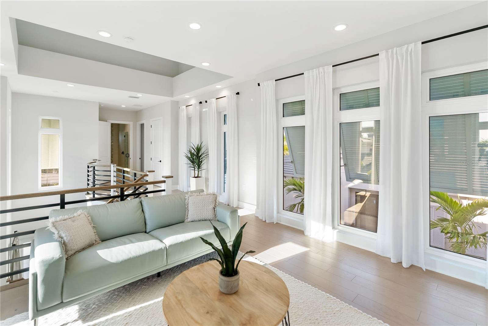 AQUA LAGOON - Residential