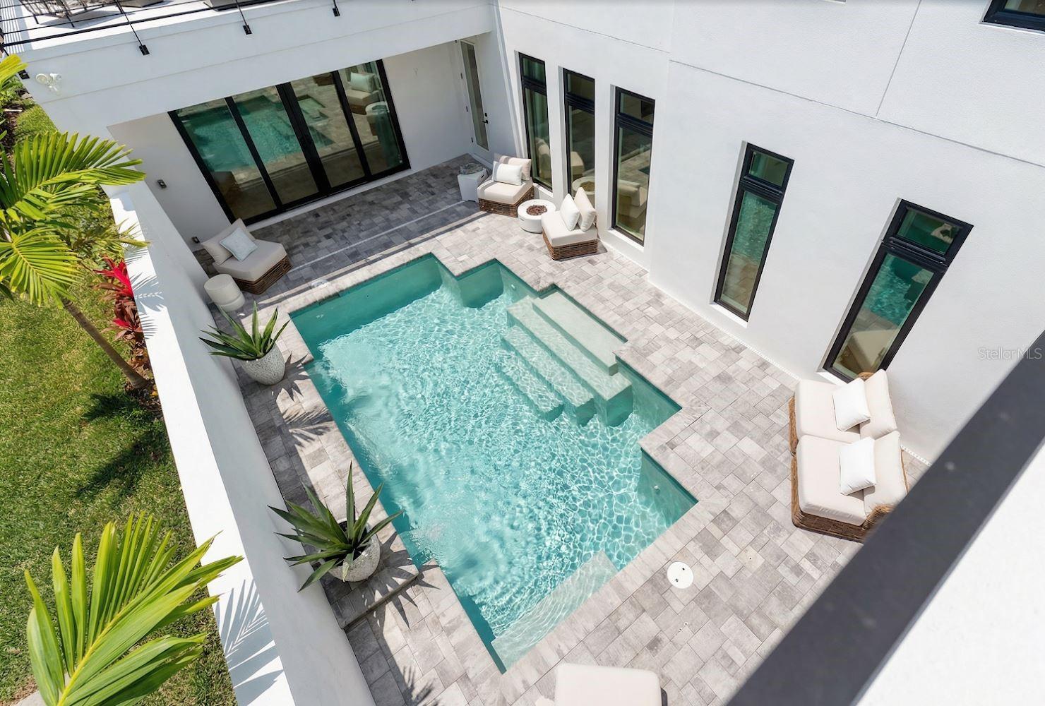 AQUA LAGOON - Residential